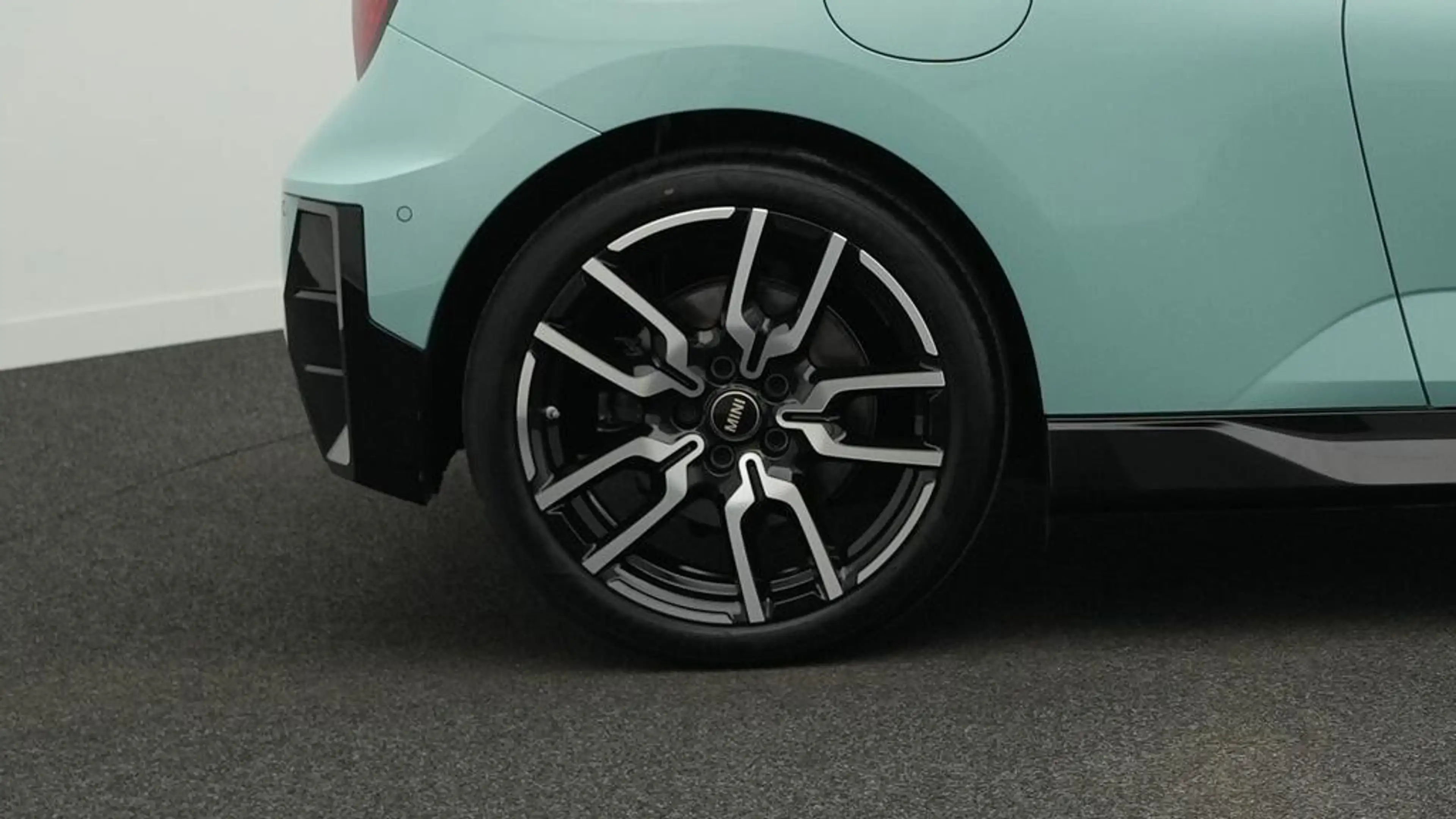 MINI Cooper SE John Cooper Works Trim — photo 13