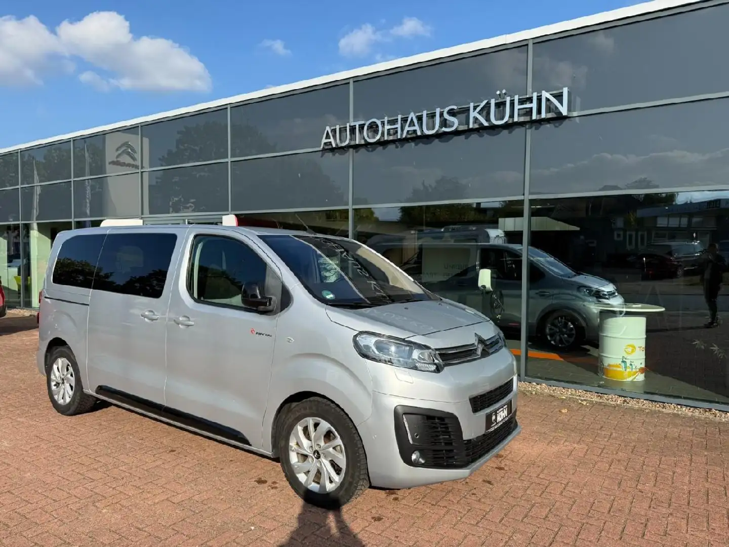 Citroen Spacetourer SpaceTourer Rip Curl M BlueHDi 180 S&S EAT8 Grau - 1
