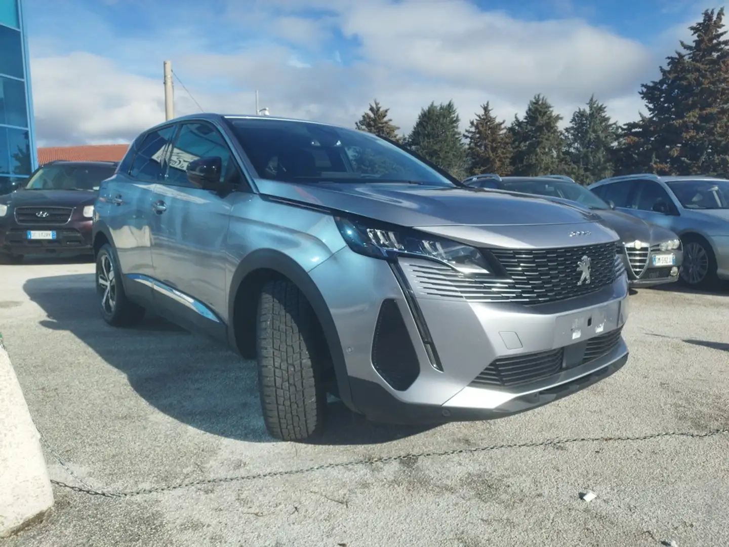 Peugeot 3008 1.5 bluehdi Allure Pack + Grip Control Silber - 2