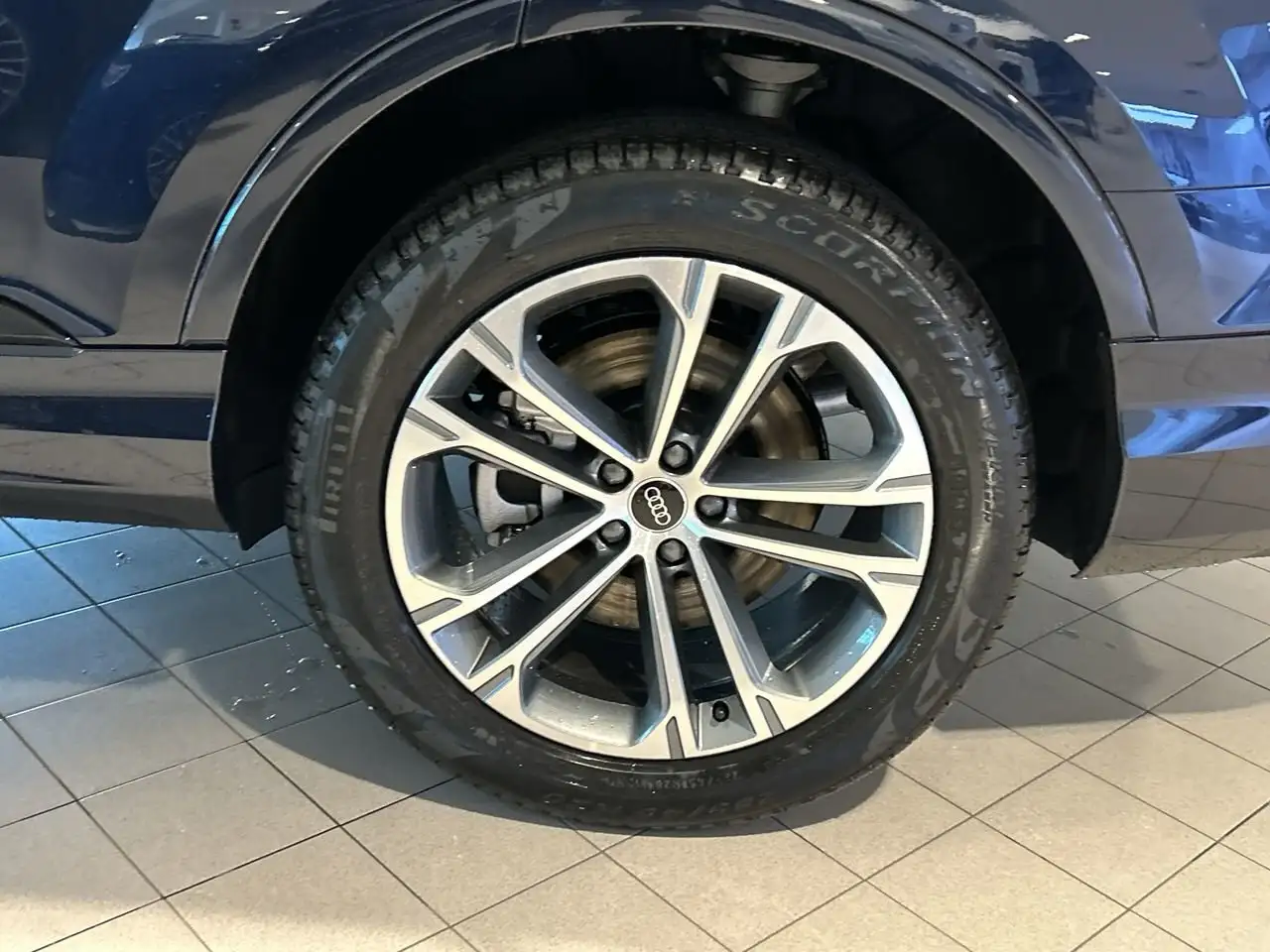 Audi Q7 снимка Audi Q7