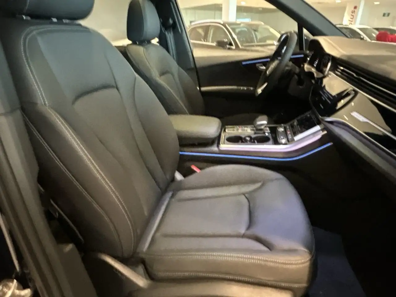 Audi Q7 снимка Audi Q7
