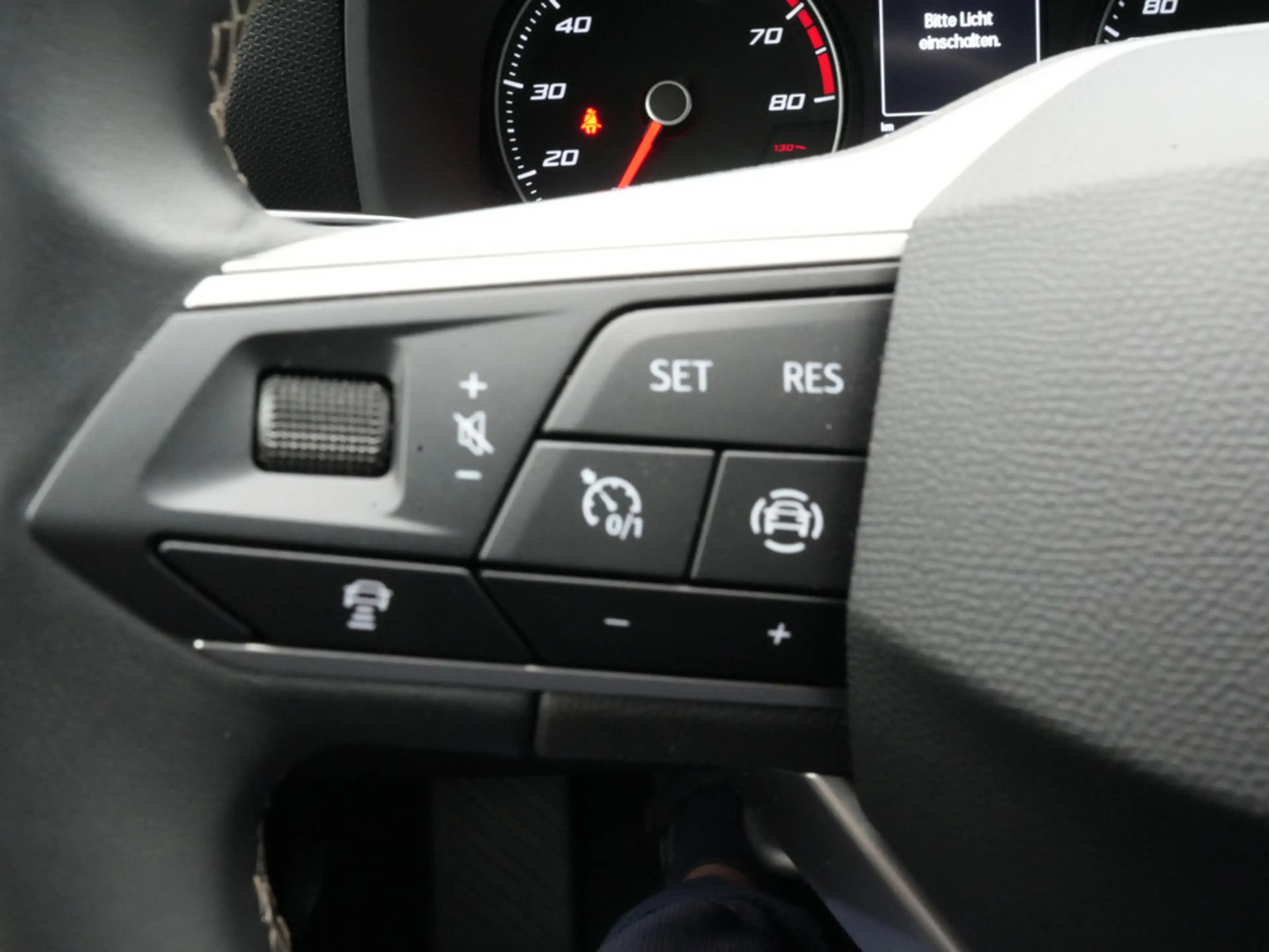 SEAT Leon Style KAM ACC PDC SHZ LED KLIMA — photo 5