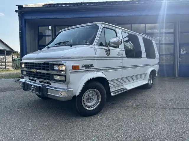 Chevrolet Chevy Van G20 Van