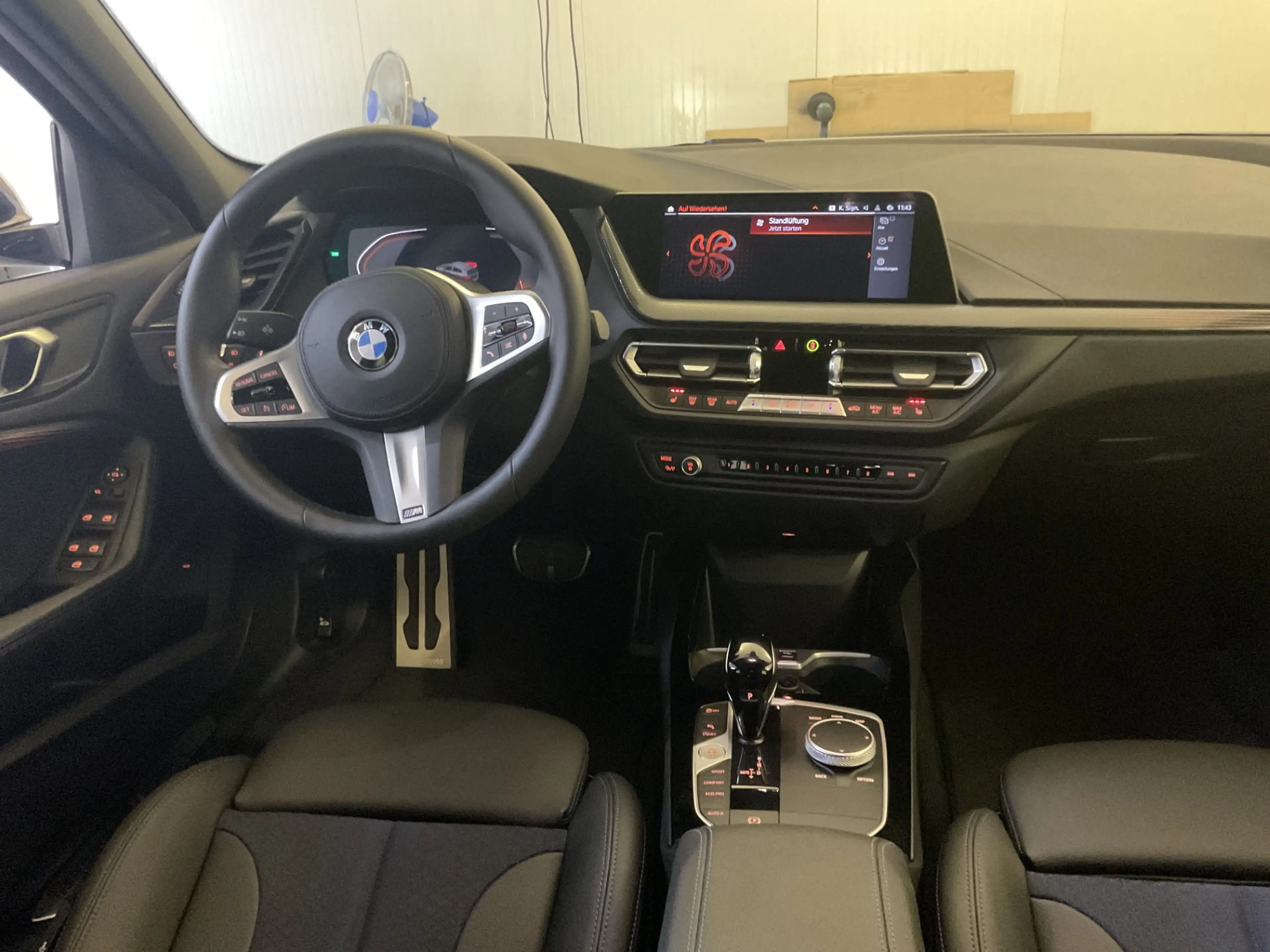 BMW 120 d xDrive — photo 8