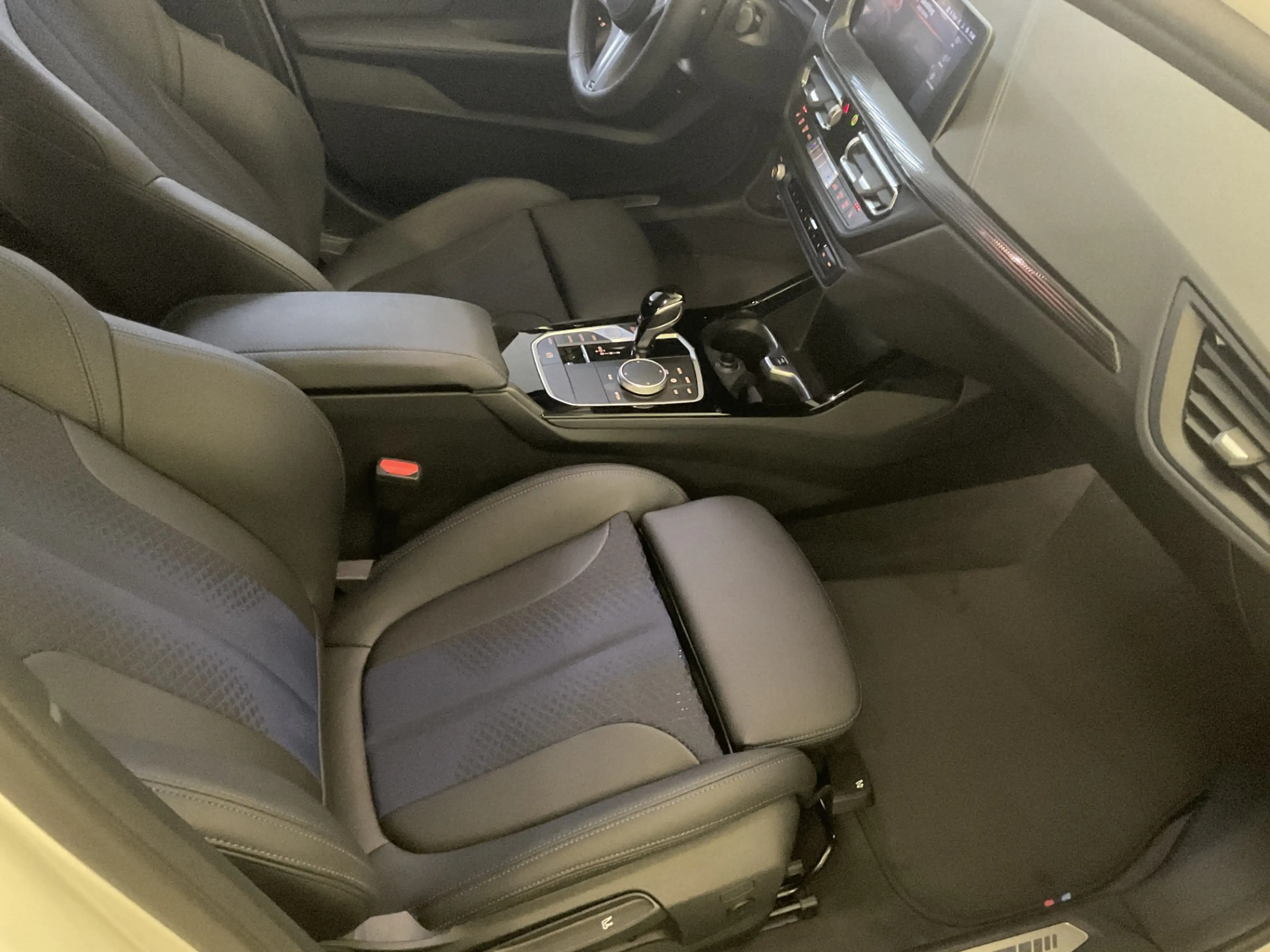 BMW 120 d xDrive — photo 9