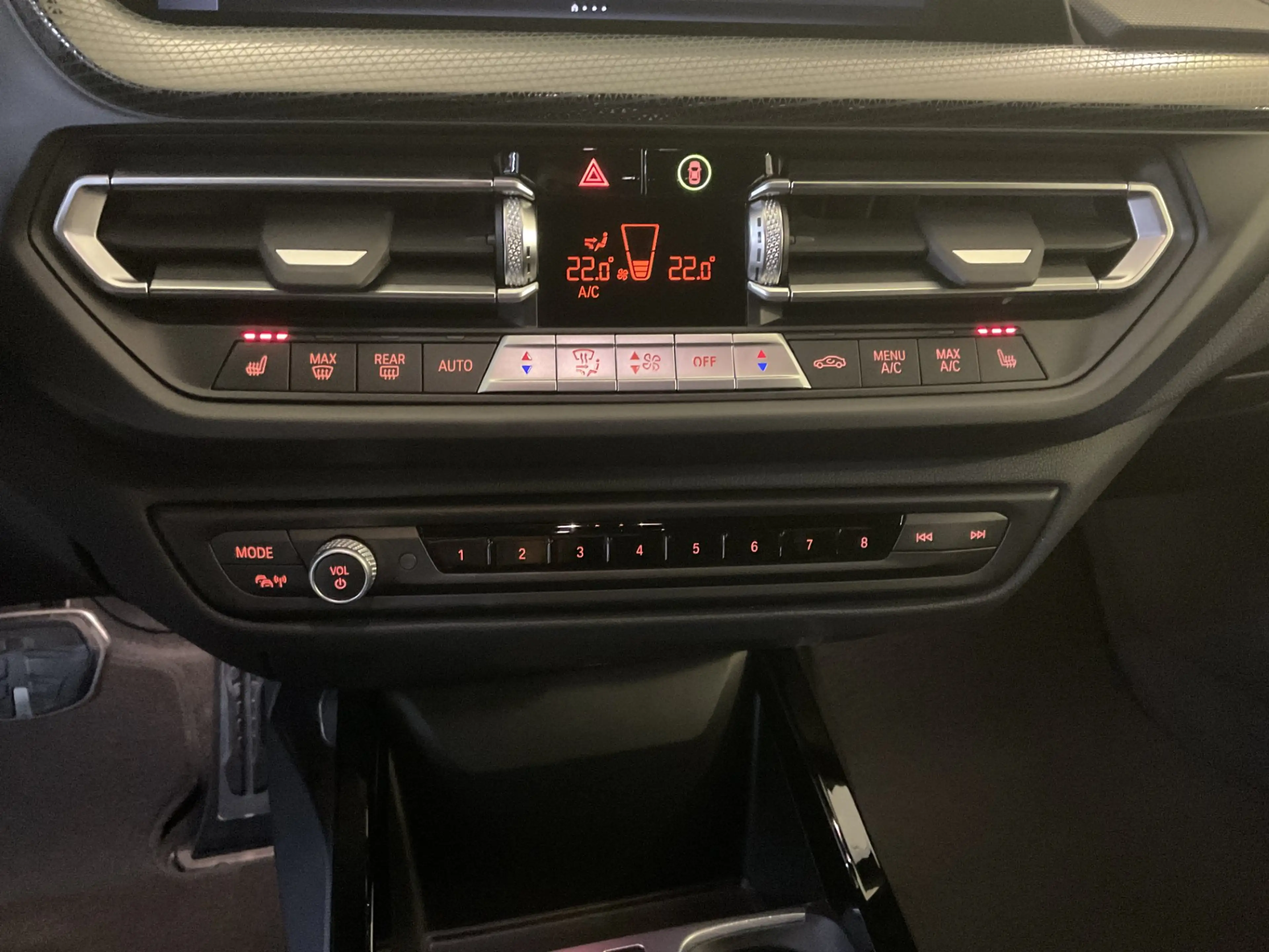 BMW 120 d xDrive — photo 4