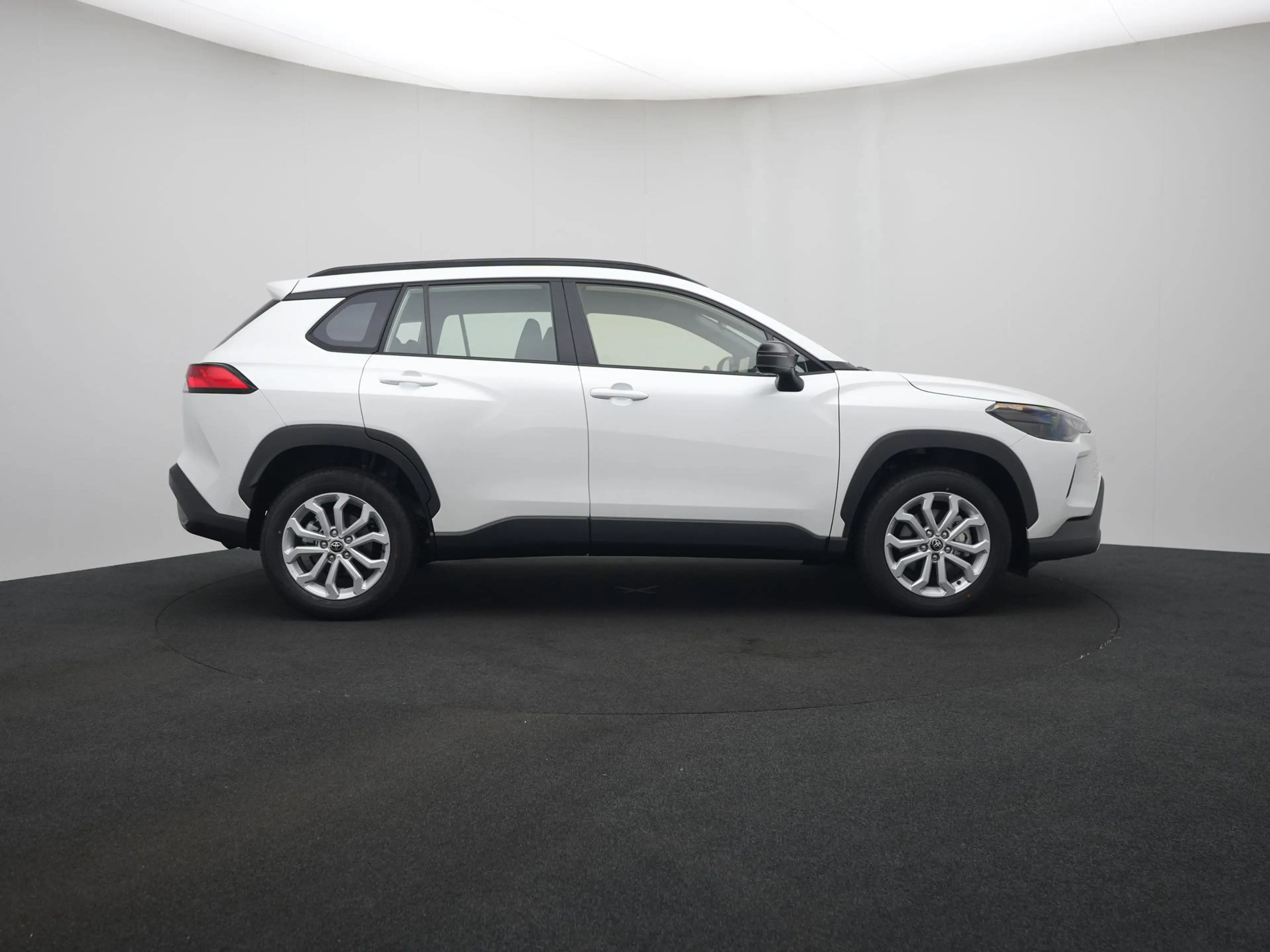 Toyota Corolla Cross Hybrid 140 Active ||Premium Pearl White|| NU met € — photo 11