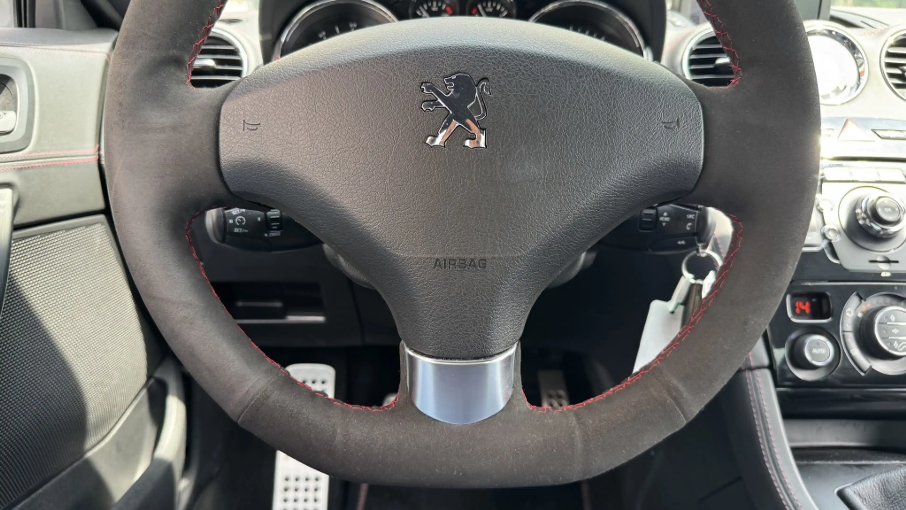 Peugeot RCZ 1.6 THP | Navi | Leer | Cruise — photo 17