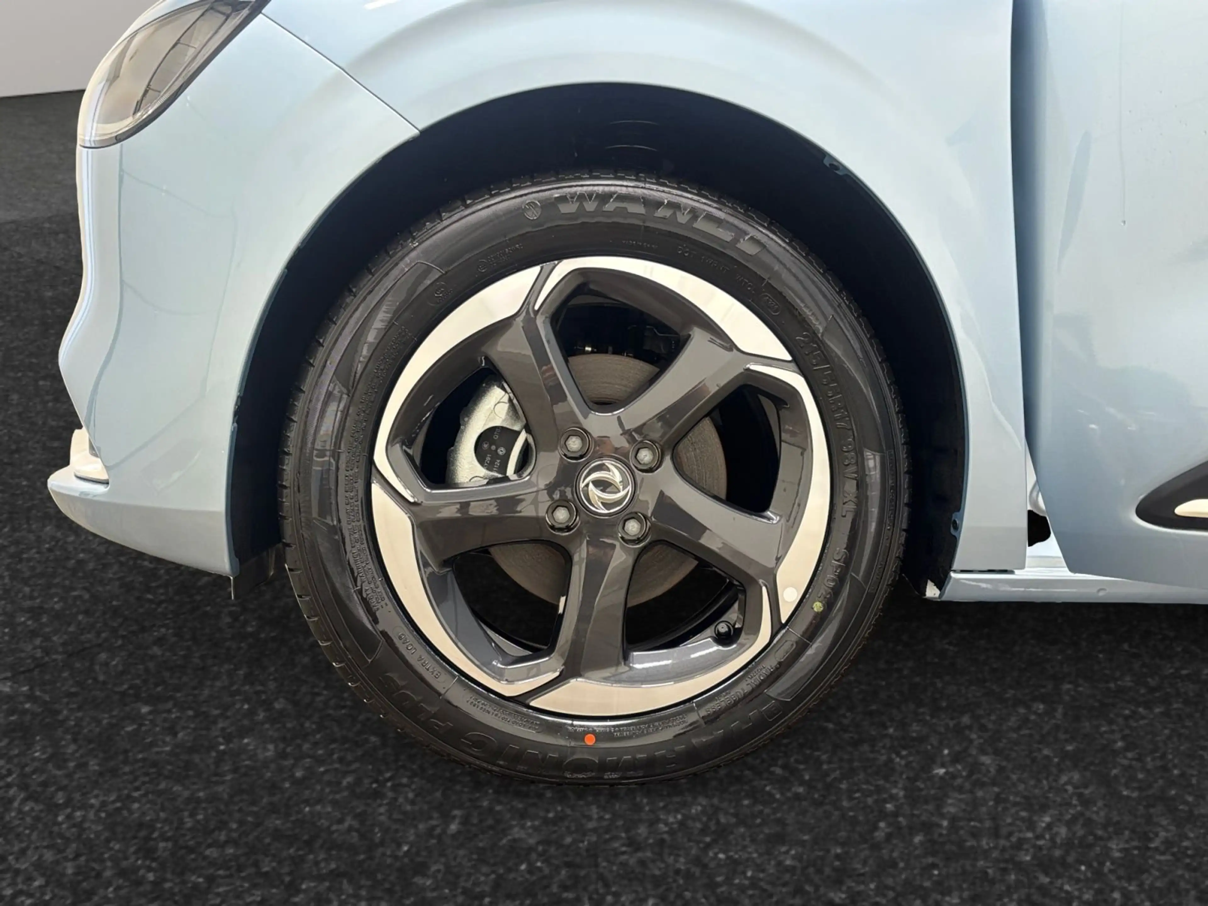 Dongfeng Box 42,3 Premium Edition — photo 5