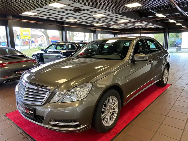 Mercedes-Benz E 300 CDI BlueEfficiency, Unfallfrei, AHK.