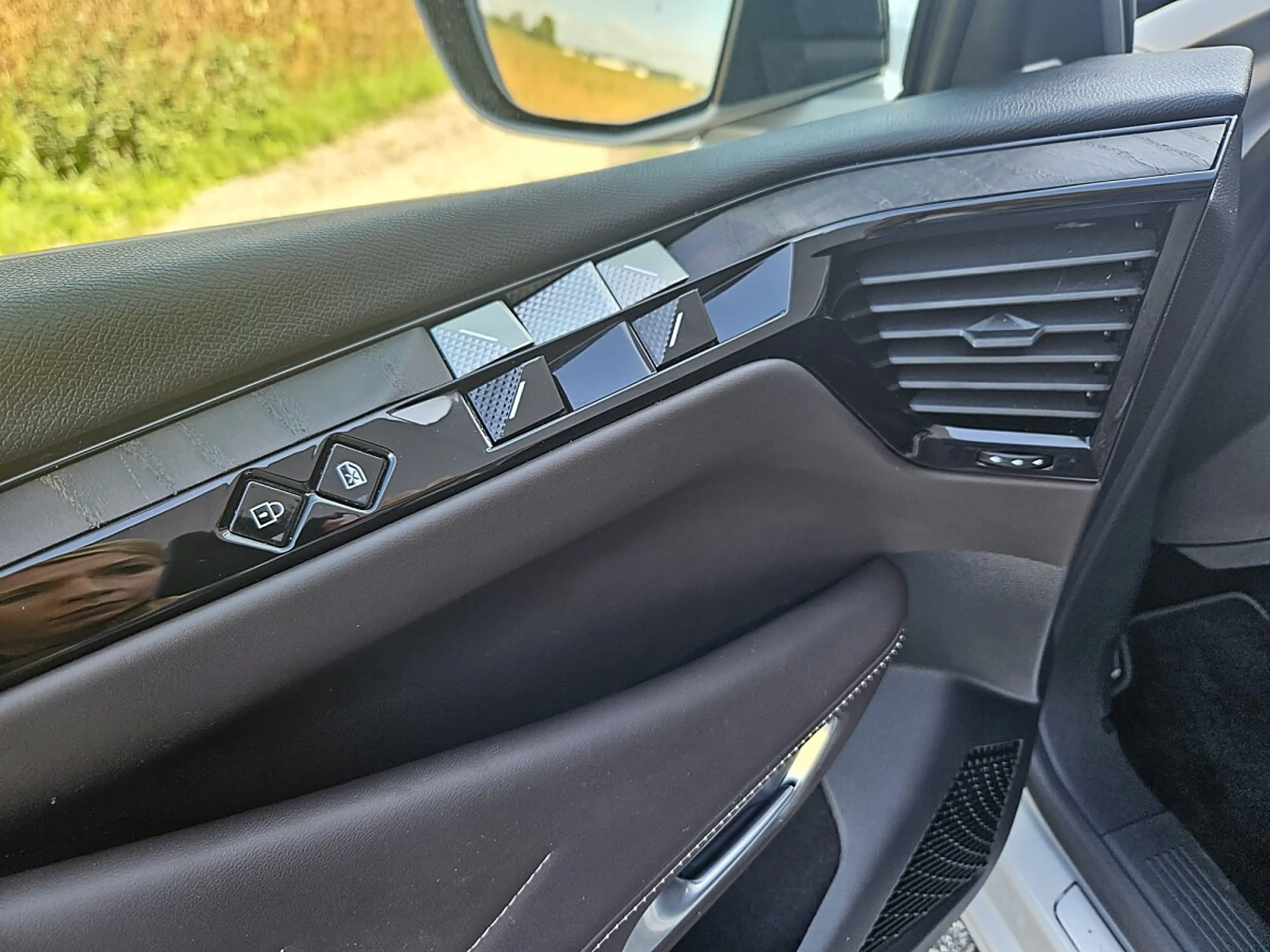 DS Automobiles DS 4 a 1.5 BlueHDI 130 FAP Étoile Nappa (EURO 6e) — photo 11