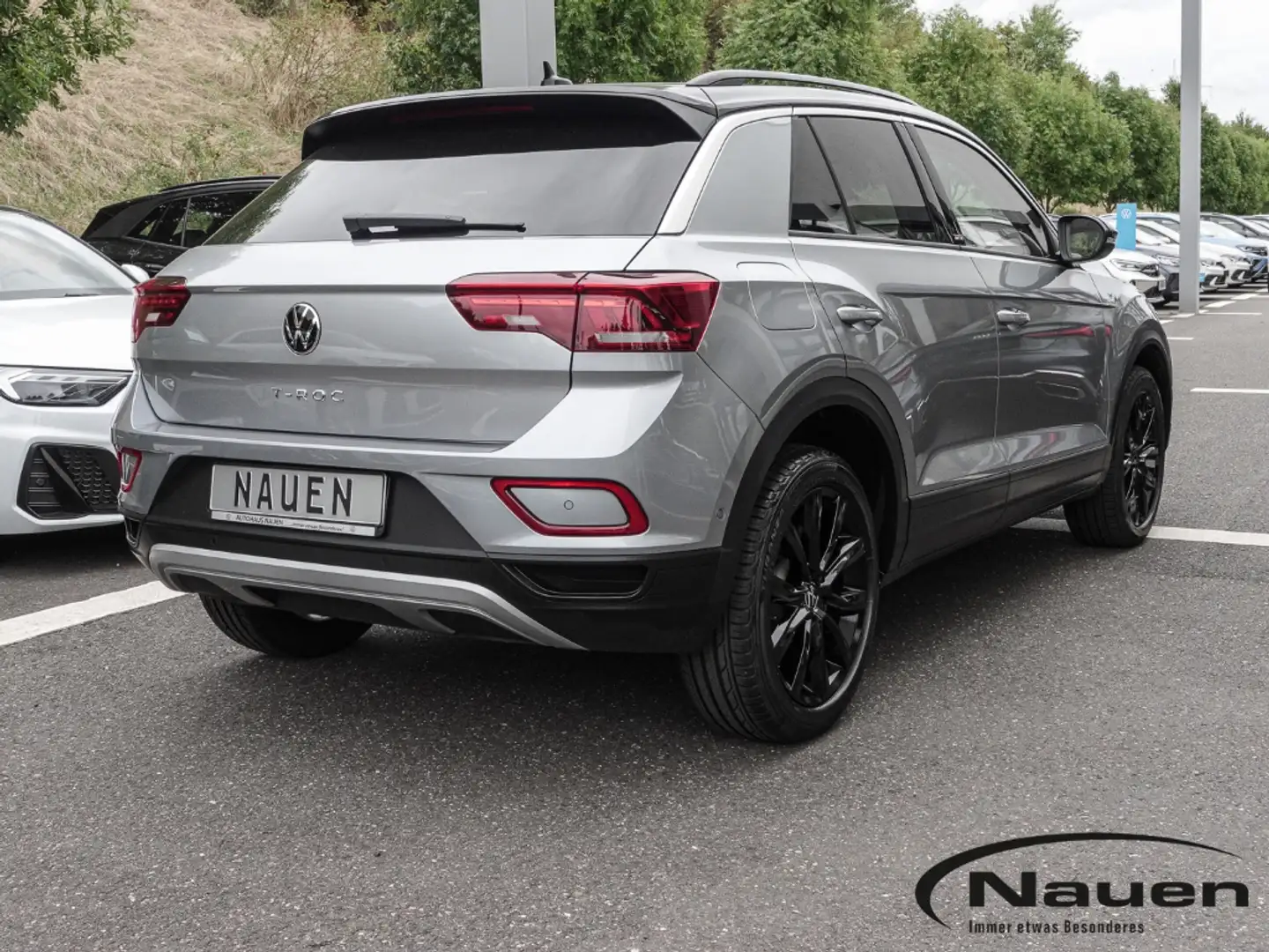 Volkswagen T-Roc MOVE 1.5 l TSI *ACC*KAMERA*NAVI*LED* Argent - 2