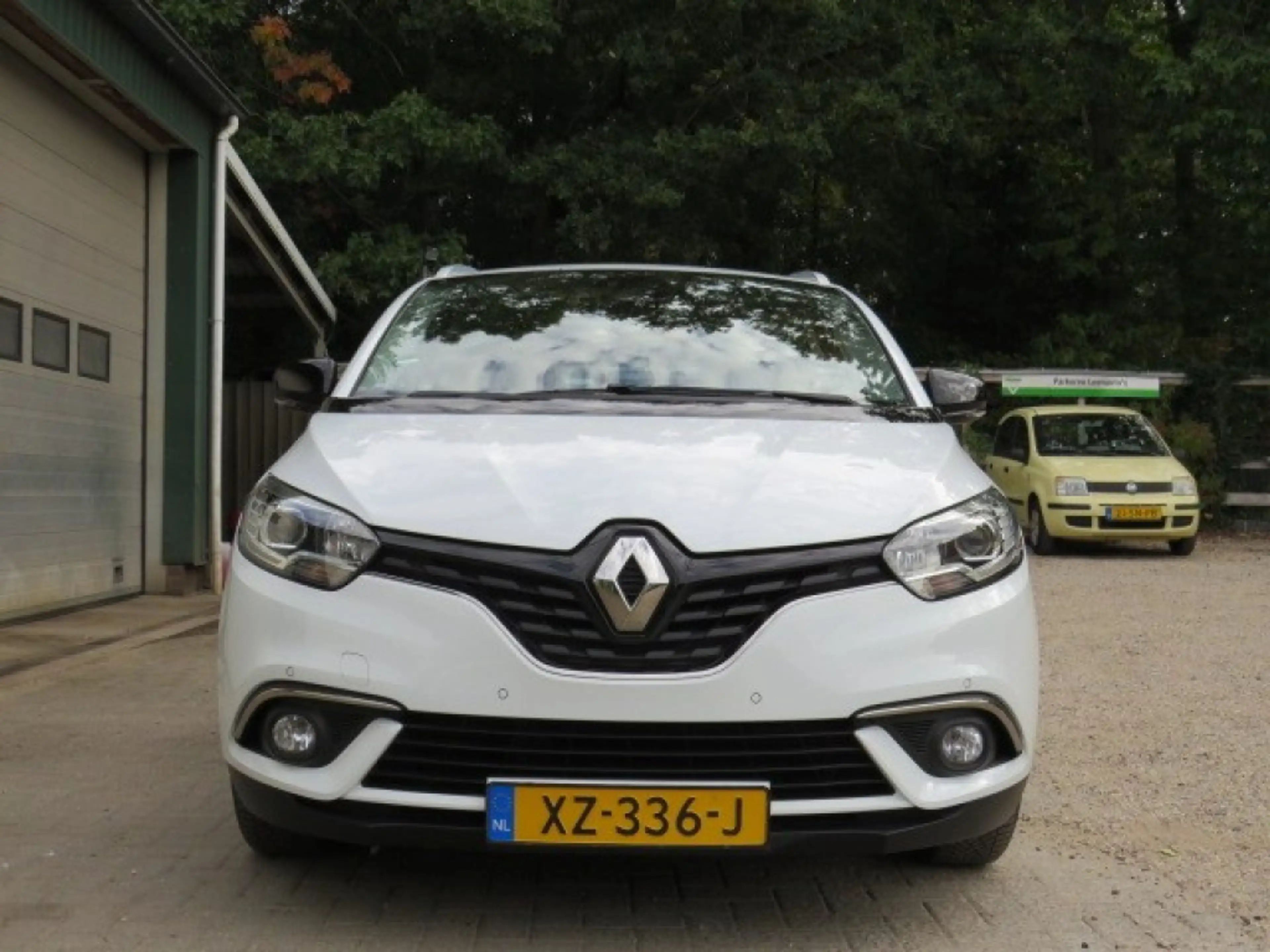 Renault Grand Scenic 1.3 TCE LIMITED — photo 2