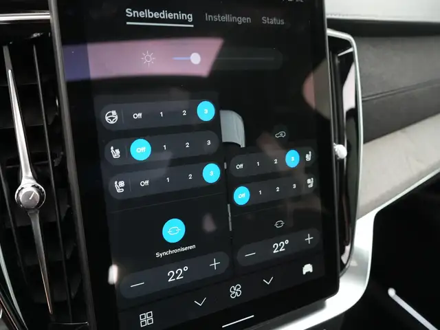 Volvo XC90 view 24