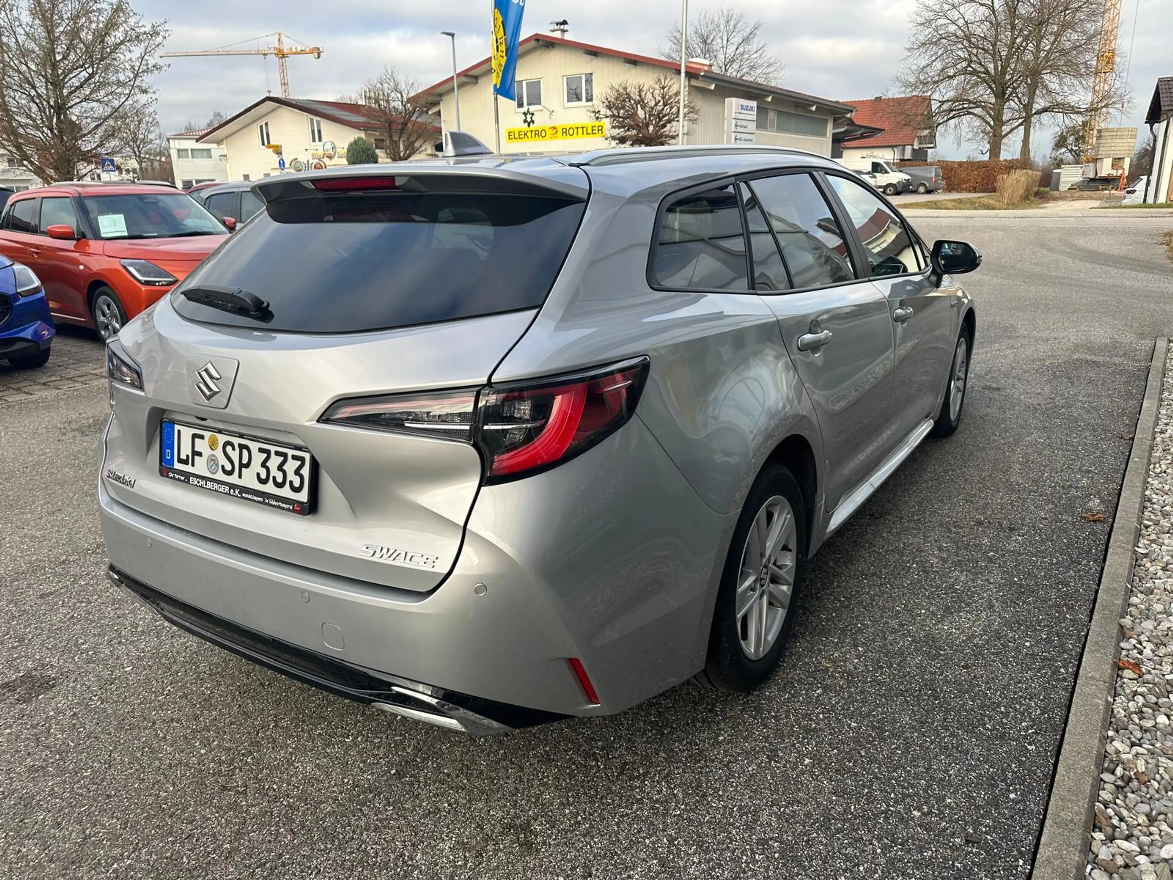 Suzuki Swace 1.8 Hybrid Comfort+ 1.8 CVT Hybrid — photo 6