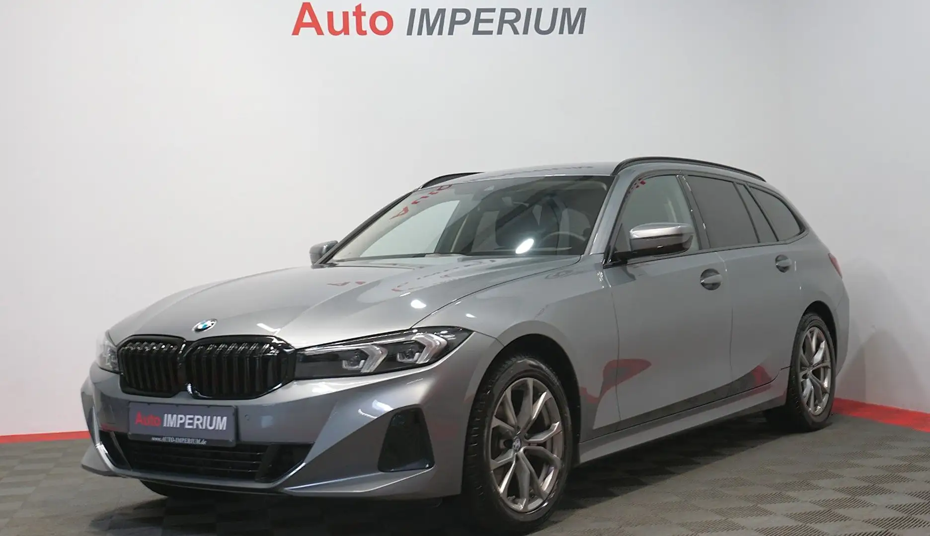 BMW 320 d xDrive Touring*TEMP*DAB*LCI*WIDESCREEN Grau - 1