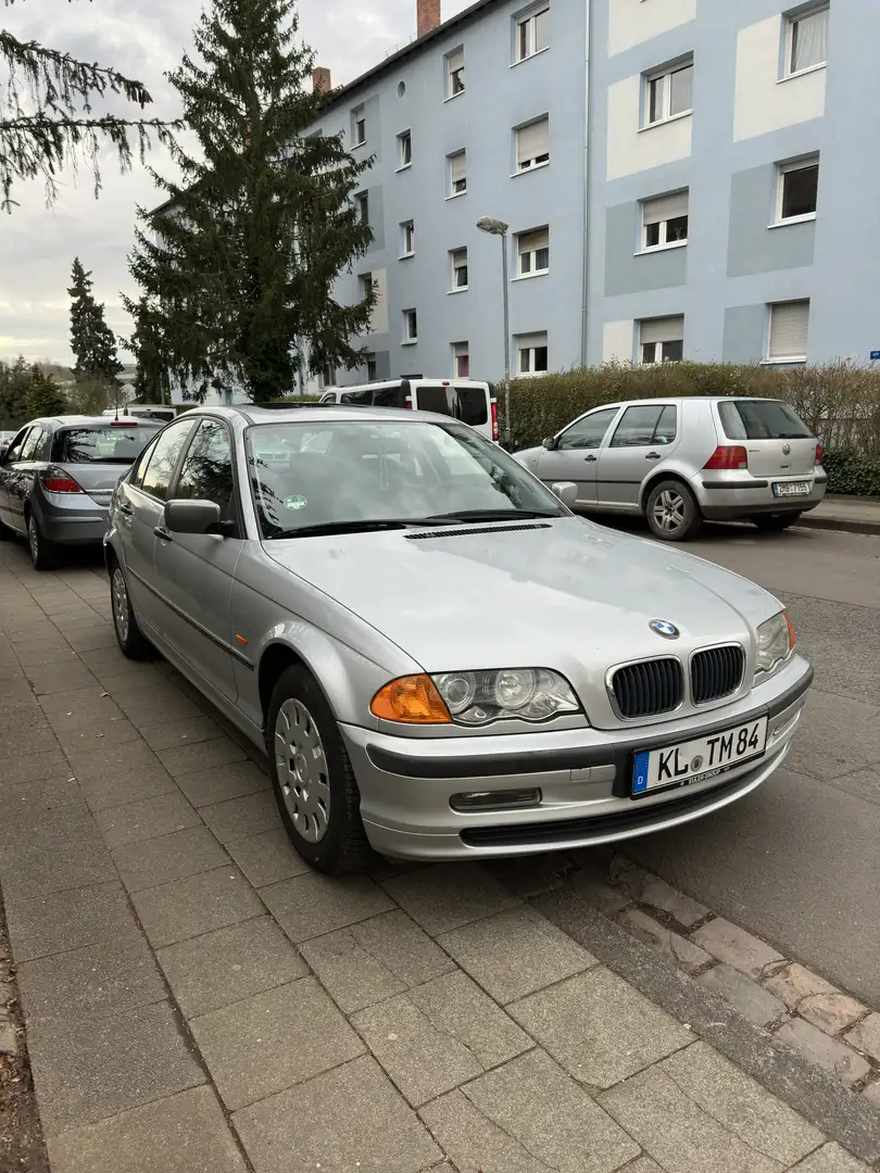 BMW 118 Basisautsattung Grey - 2