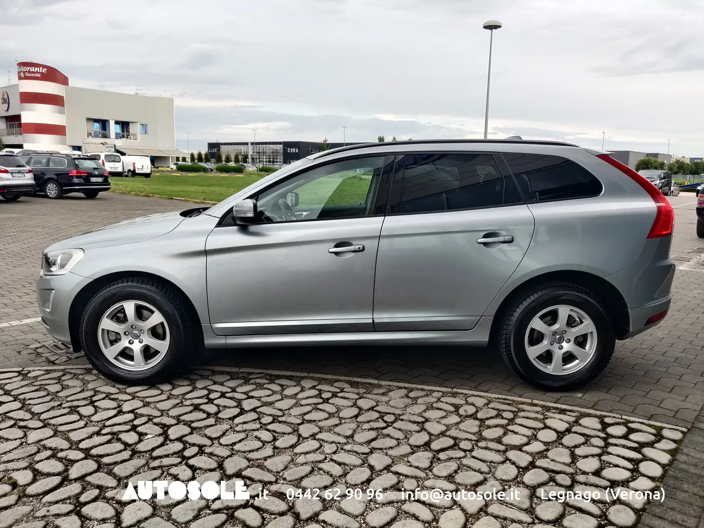 Volvo XC60 XC60 D4 Business Gris - 2