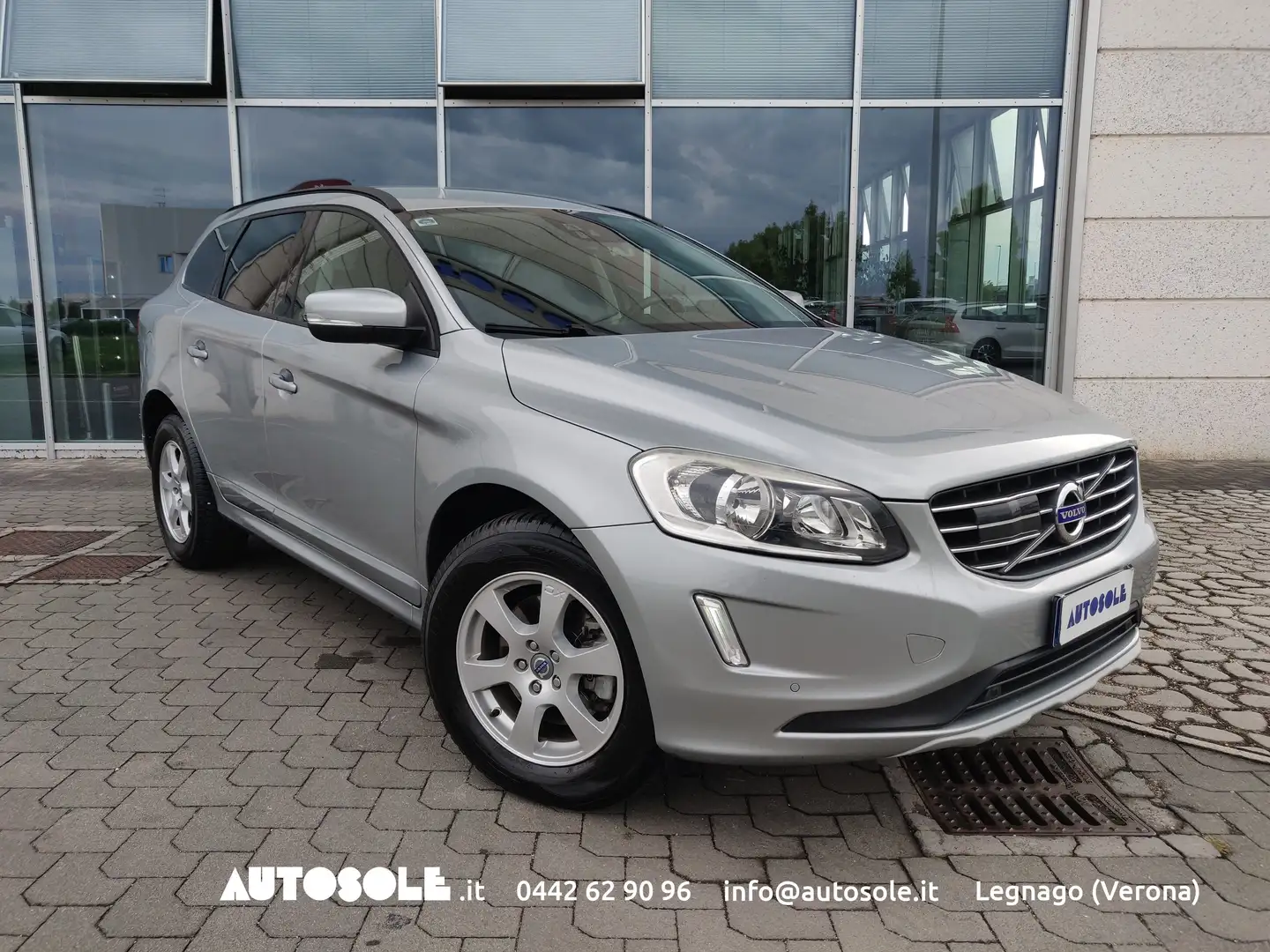 Volvo XC60 XC60 D4 Business Gris - 1