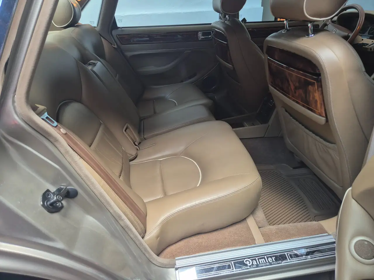 Daimler Double Six, foto 7