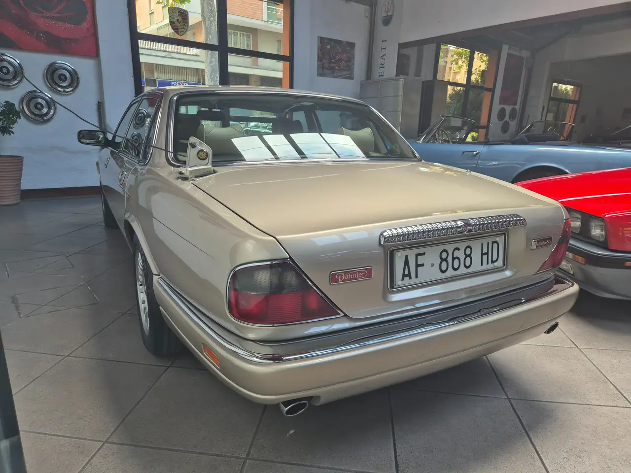 Daimler Double Six, foto 3