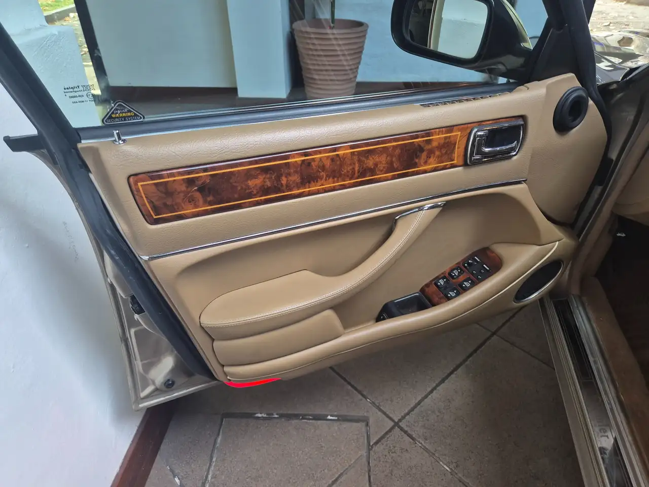 Daimler Double Six, foto 9