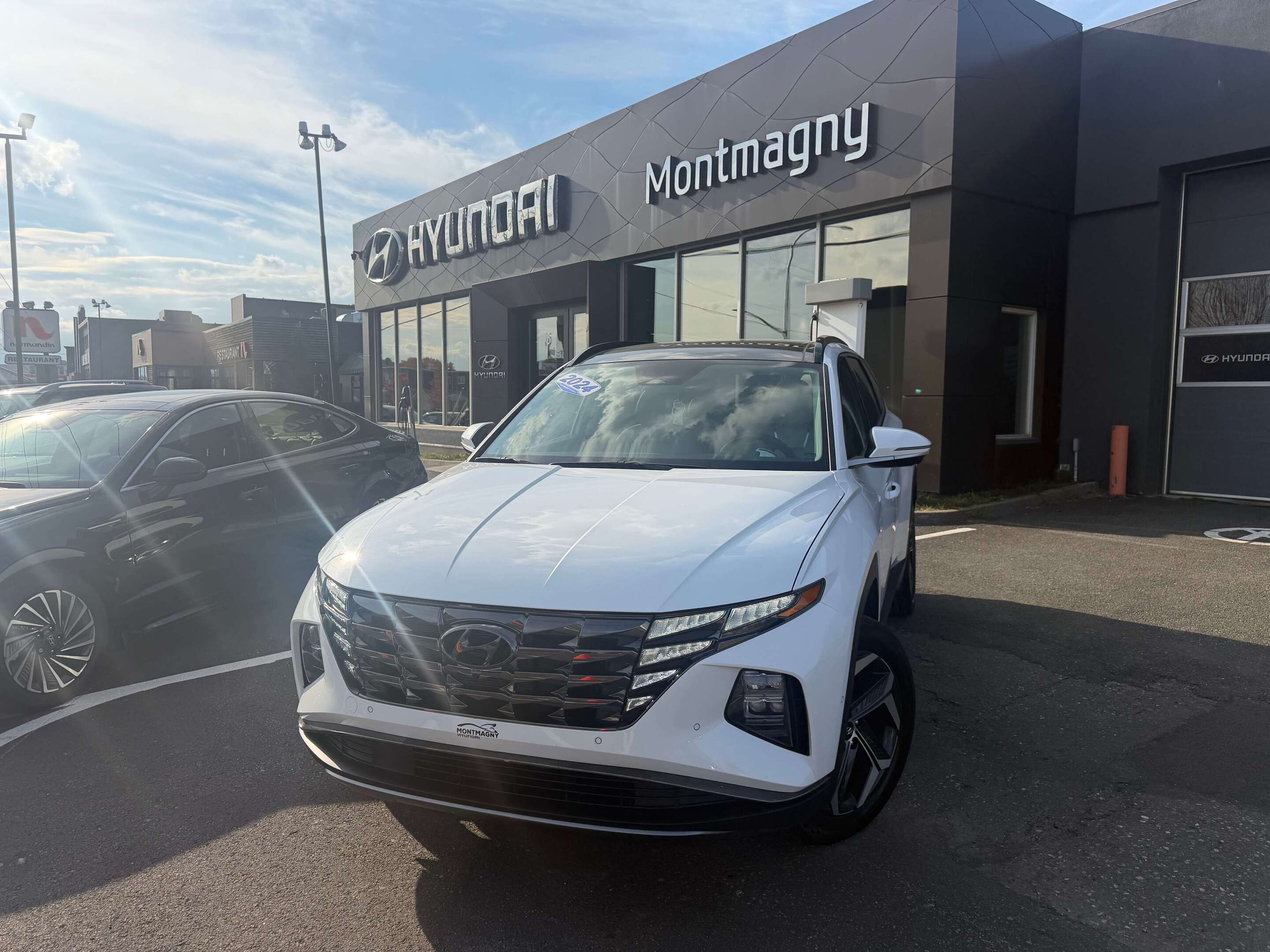 White 2024 Hyundai Tucson Hybrid SUV / Crossover Automatic