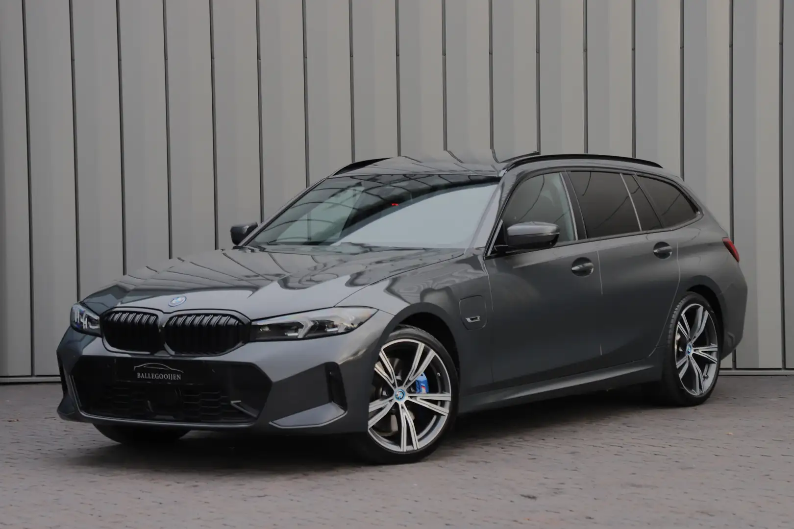 BMW 330 3-serie Touring 330e xDrive M-Sport | 292PK | Head Grau - 1