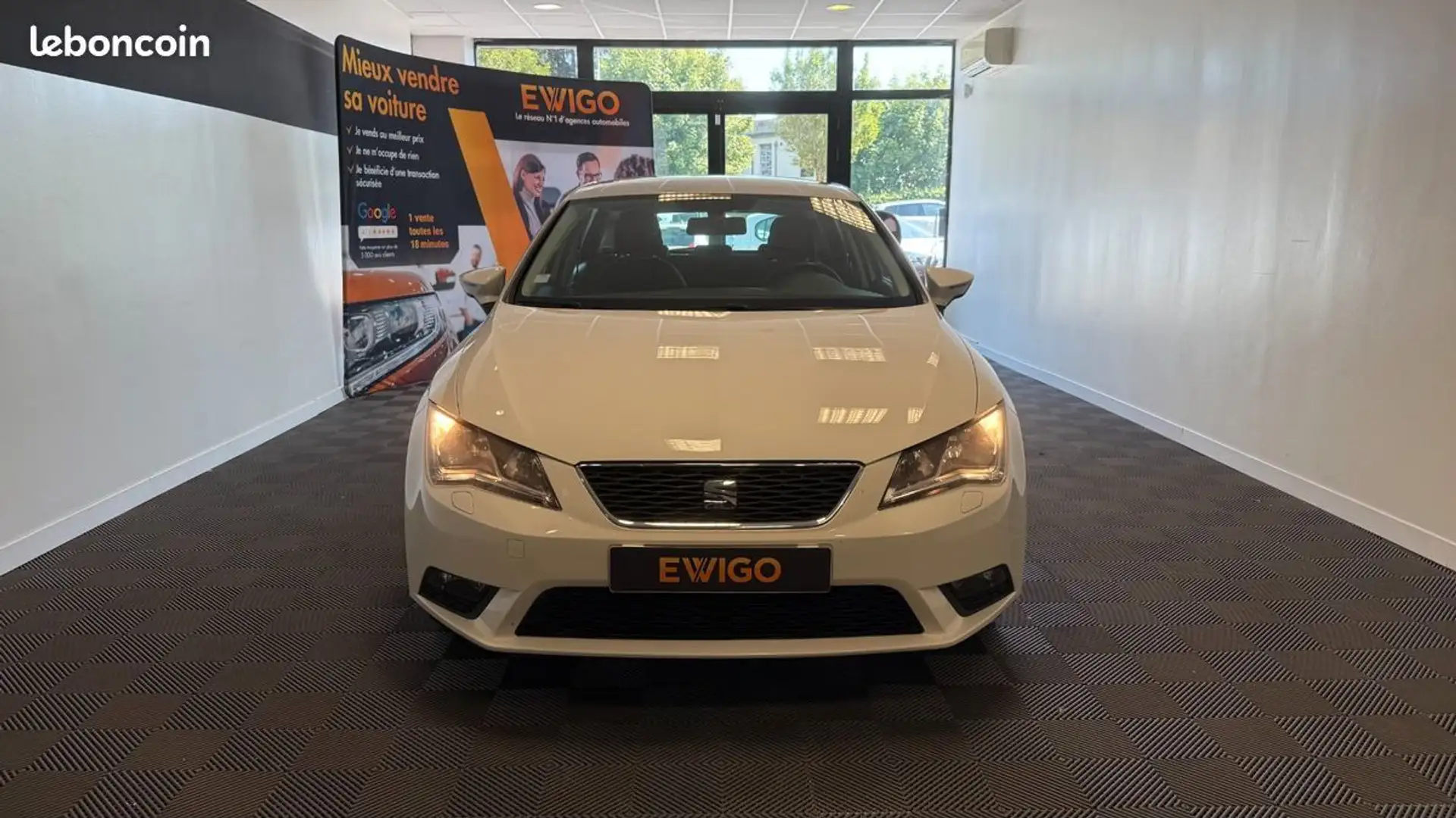 SEAT Leon 1.2 TSI 110ch STYLE START-STOP Blanc - 2