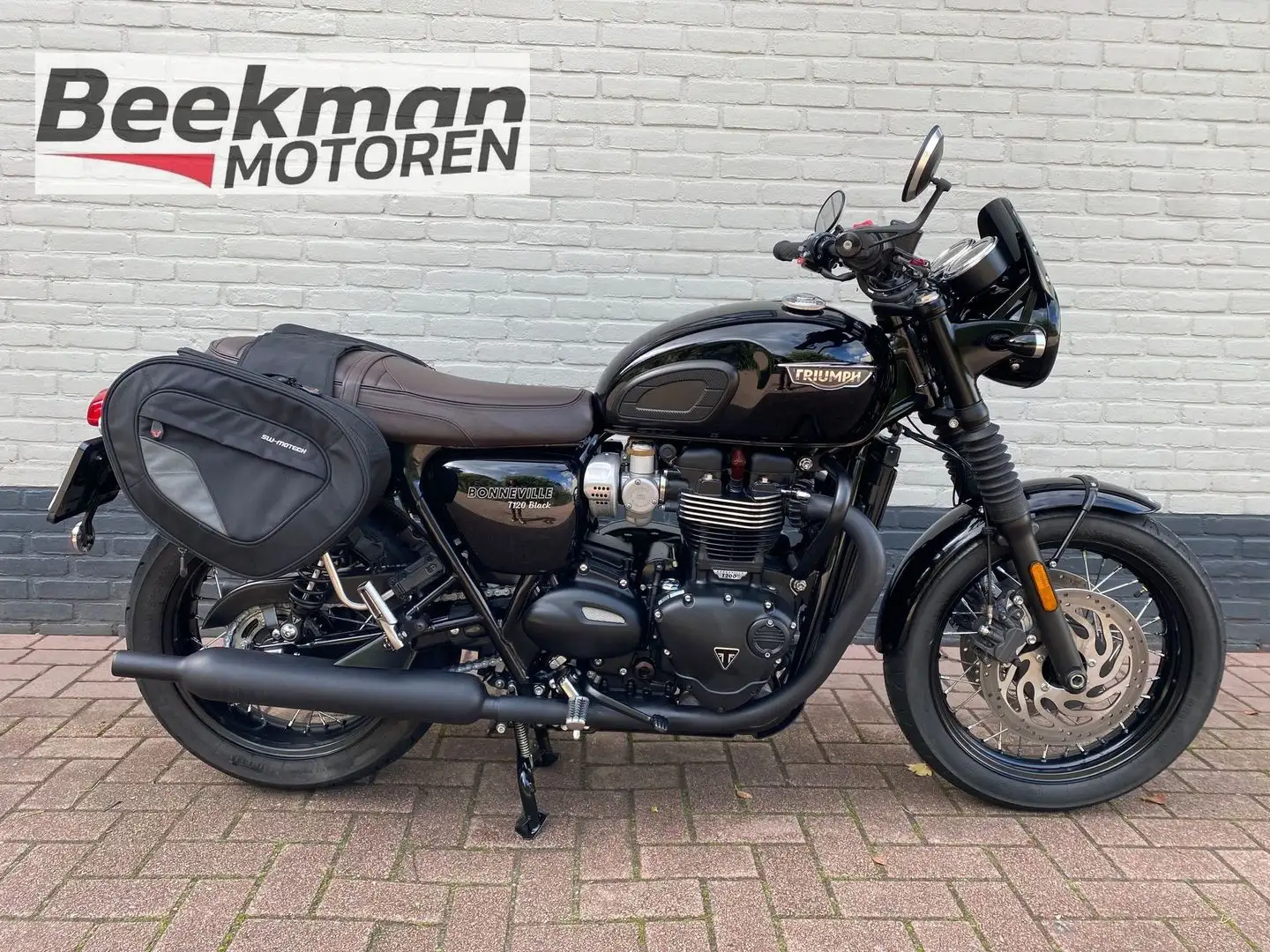 Triumph Bonneville T120 Zwart - 1