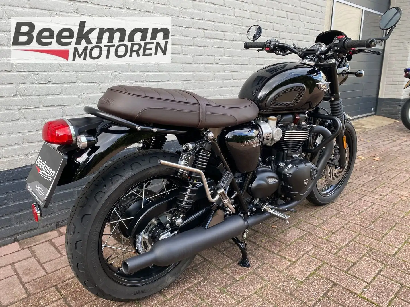 Triumph Bonneville T120 Zwart - 2