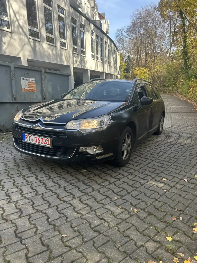 Citroen C5 Confort Schwarz - 1