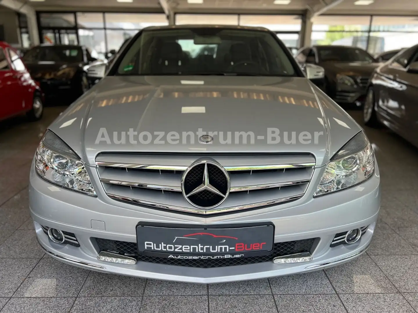 Mercedes-Benz C 200 Lim. C 200 CGI BlueEfficiency Automatik Silber - 1
