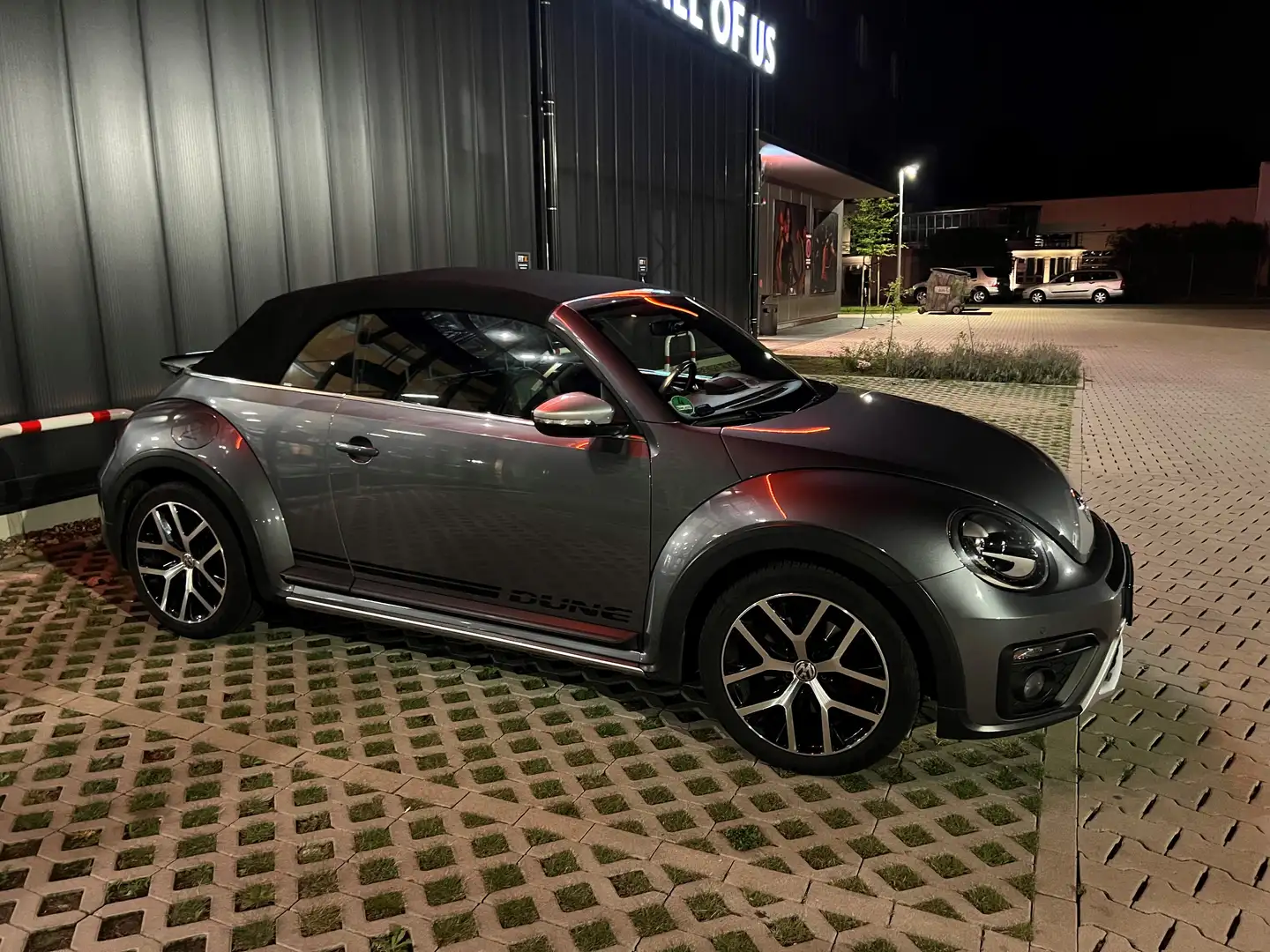Volkswagen Beetle The Cabriolet 2.0 TSI Blue Motion Technolog Dune - 2