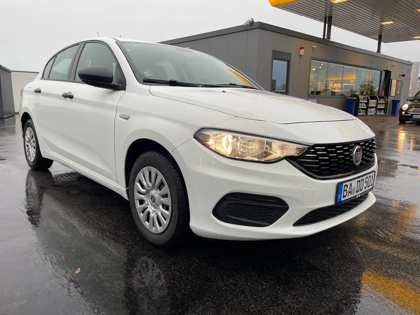 Fiat Tipo 356 KLIMA+NAVI+TÜV NEU+CarPlay Wit - 2