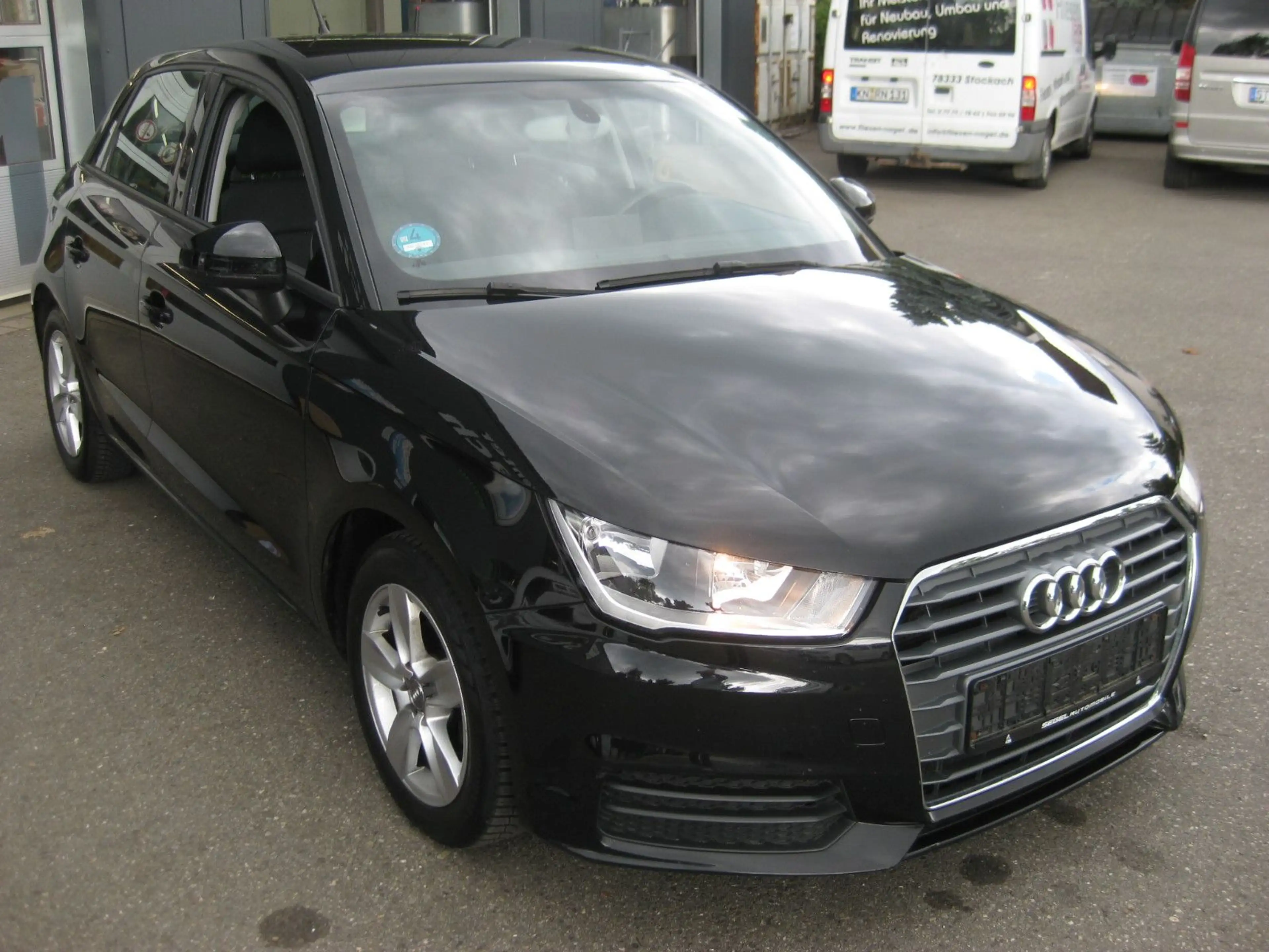 Audi A1 1.0 TFSI Sportback — photo 3