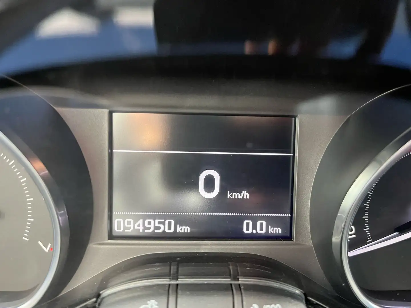Peugeot 208 1.2 PureTech 82 CV 5 porte Allure Grijs - 2