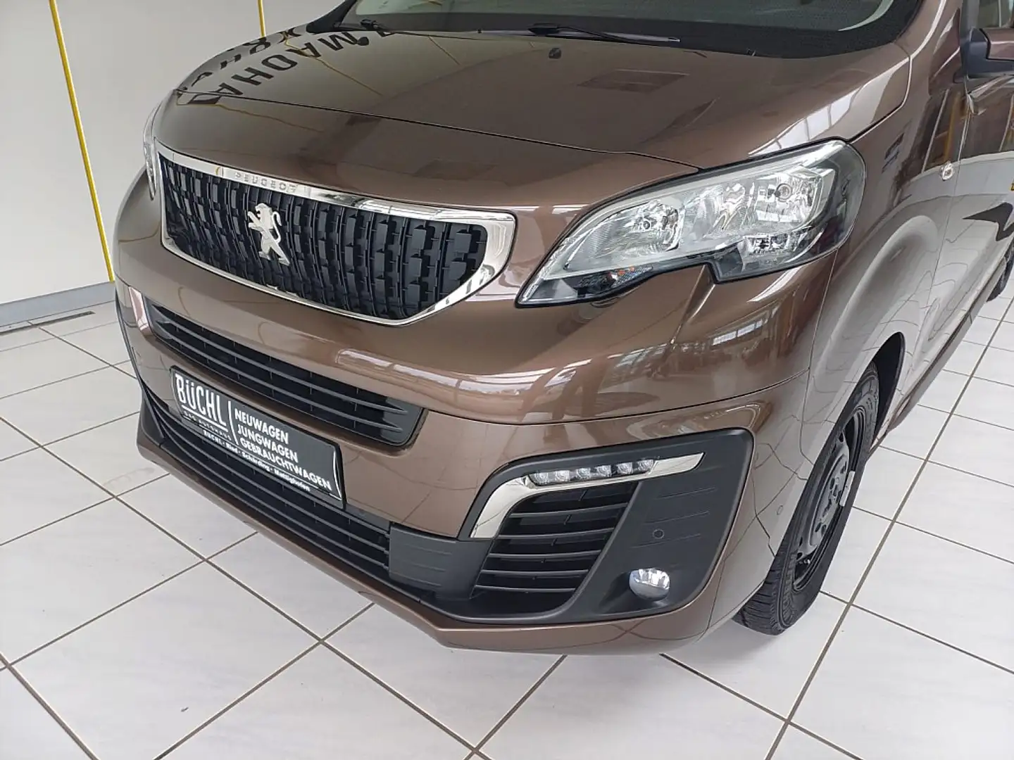 Peugeot Expert Expert Premium Kasten L2H1 2,0 BlueHDi 180 Aut.... Hnědá - 2