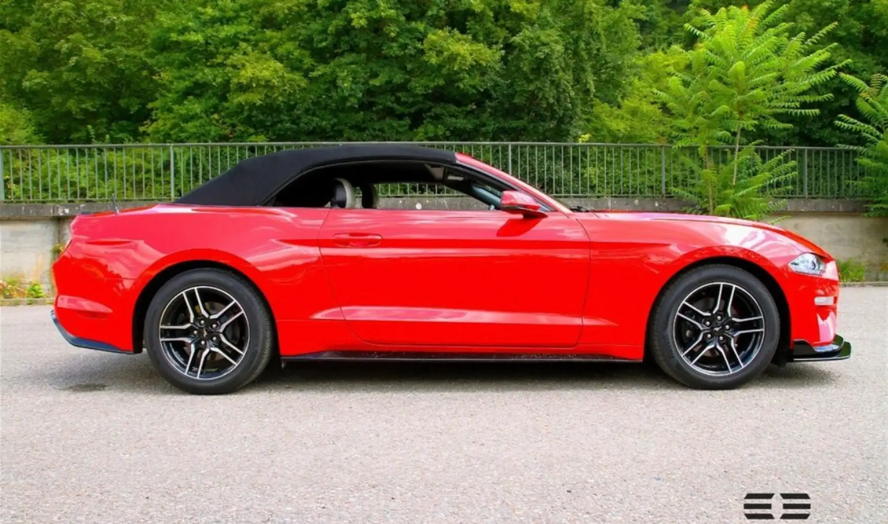 Ford Mustang Mustang Cabrio 2.3 Eco Boost Rot - 1