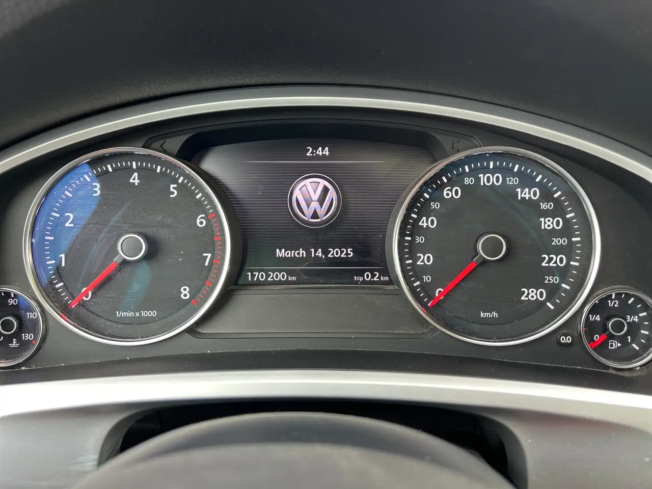 Volkswagen Touareg снимка Volkswagen Touareg