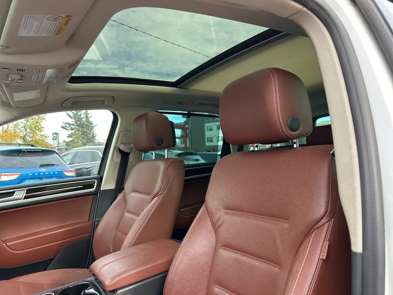 Volkswagen Touareg снимка Volkswagen Touareg