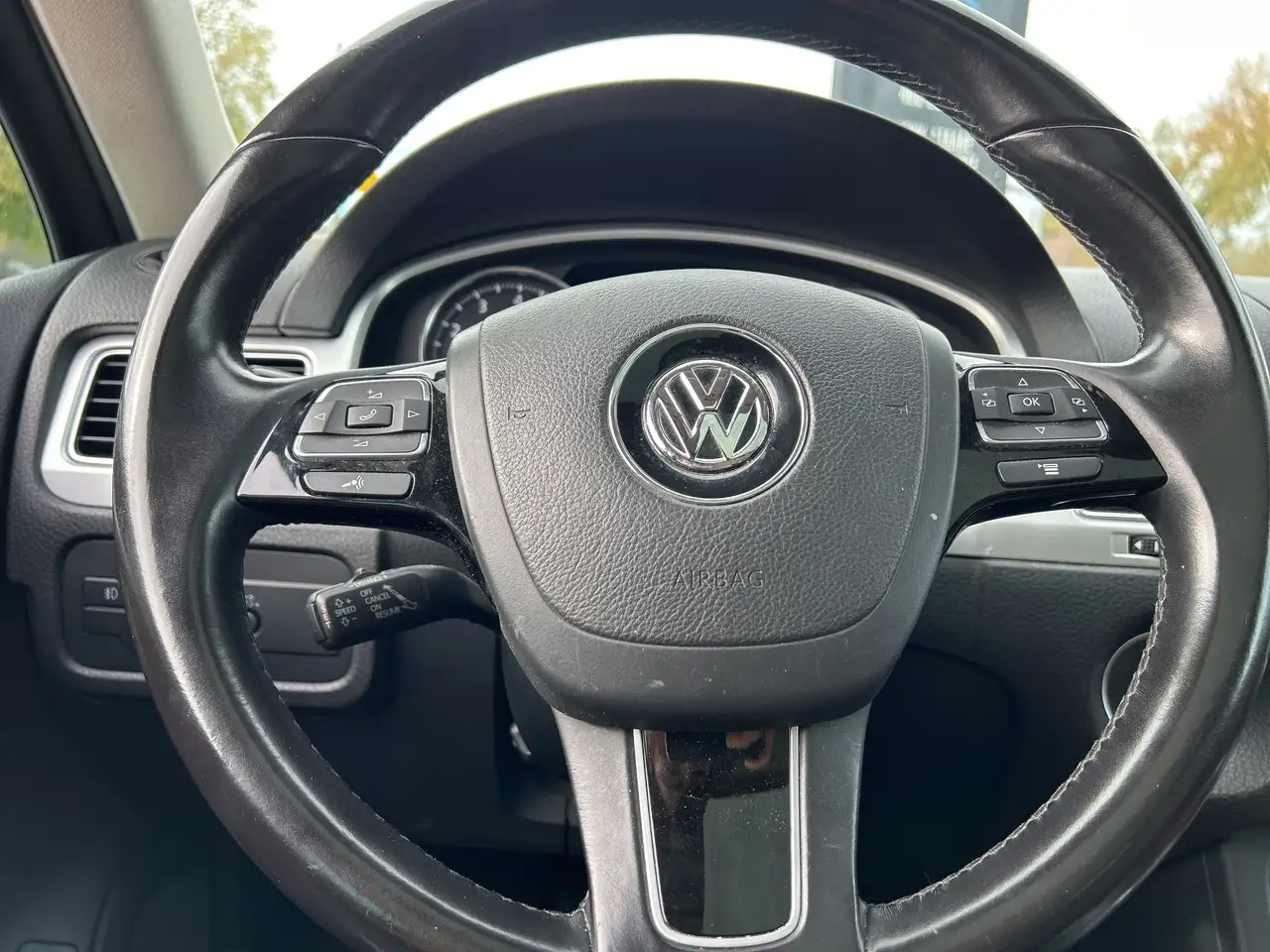 Volkswagen Touareg снимка Volkswagen Touareg