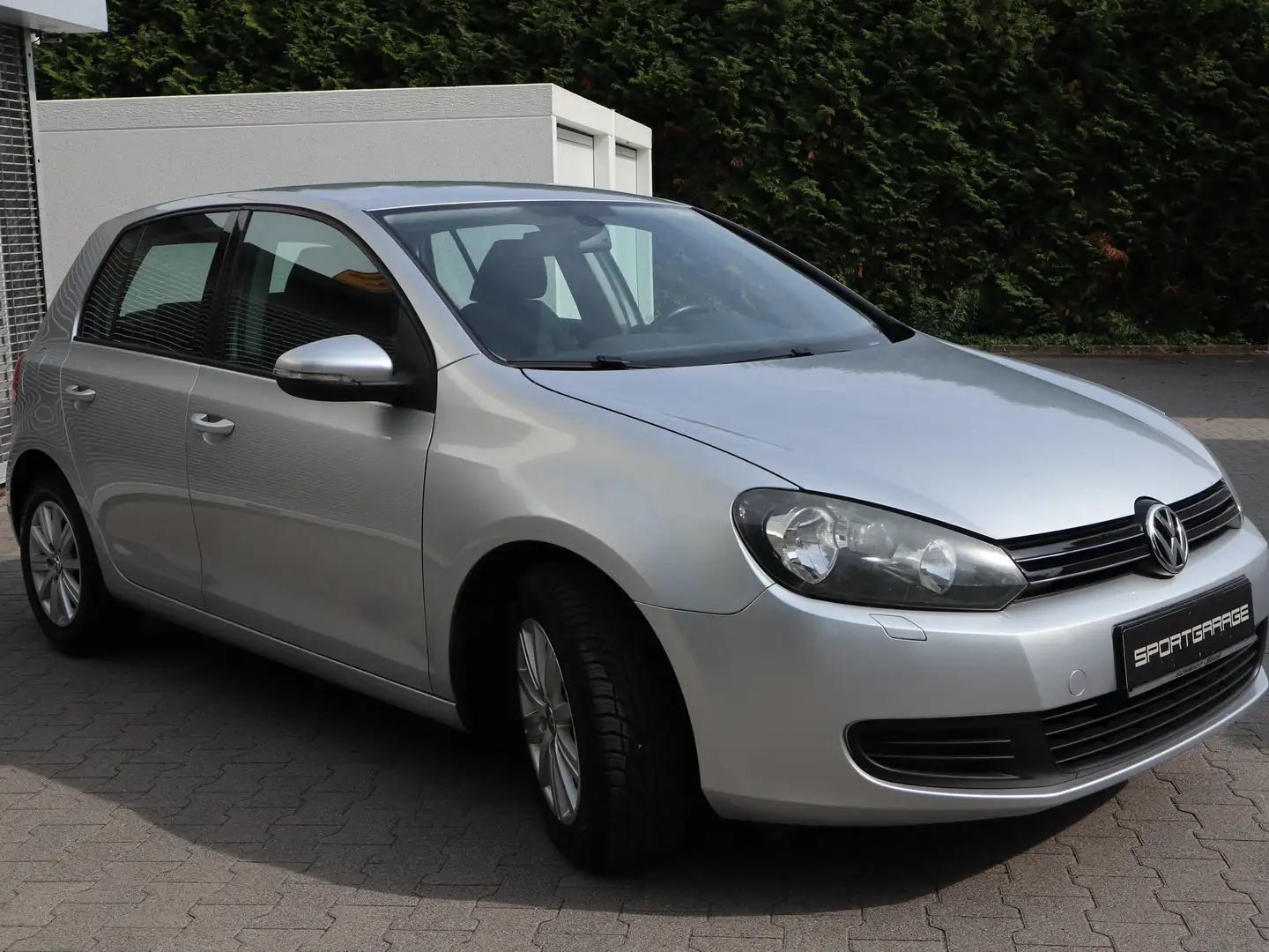 Volkswagen Golf Comfortline Klima SHZ AHK Tempom Allwetter Alu 2HD Grau - 2