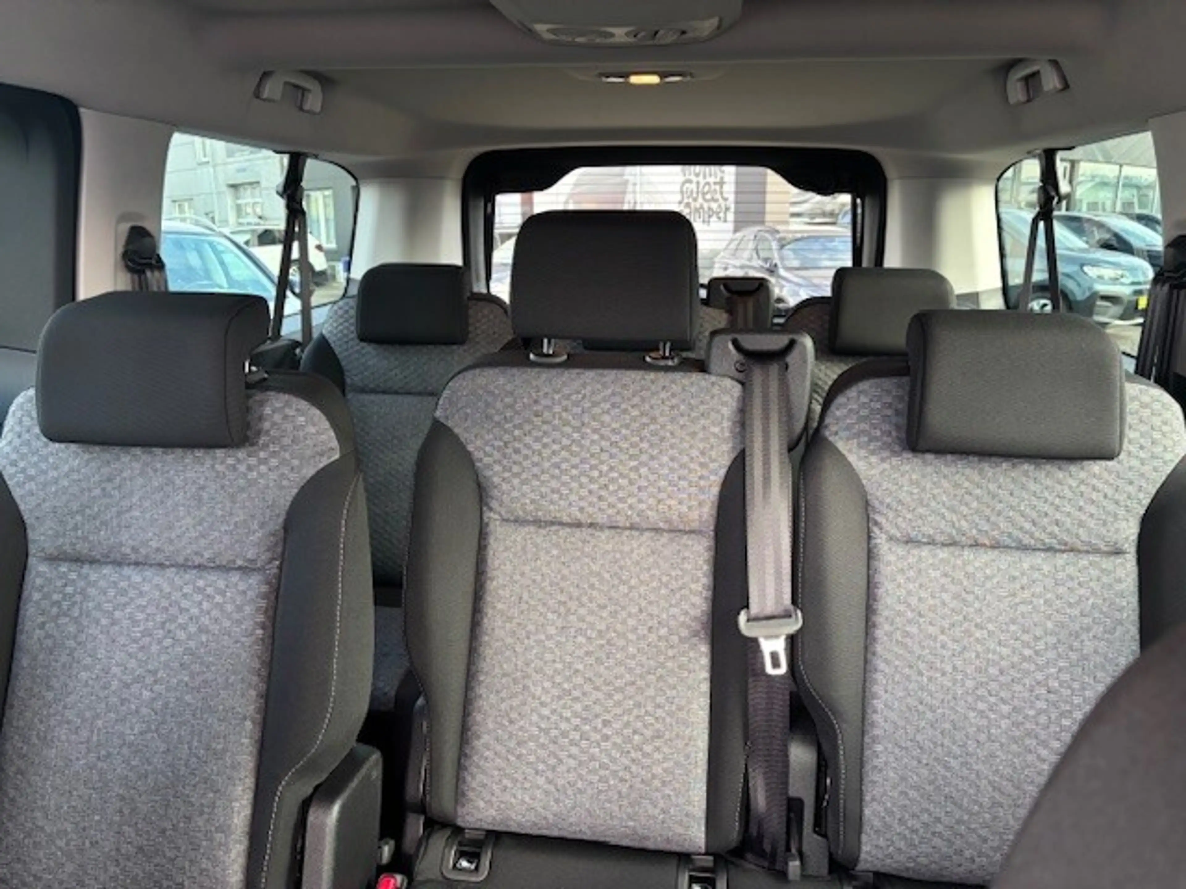 Peugeot Traveller Active L3 BlueHDI 180 S&S EAT8 — photo 10