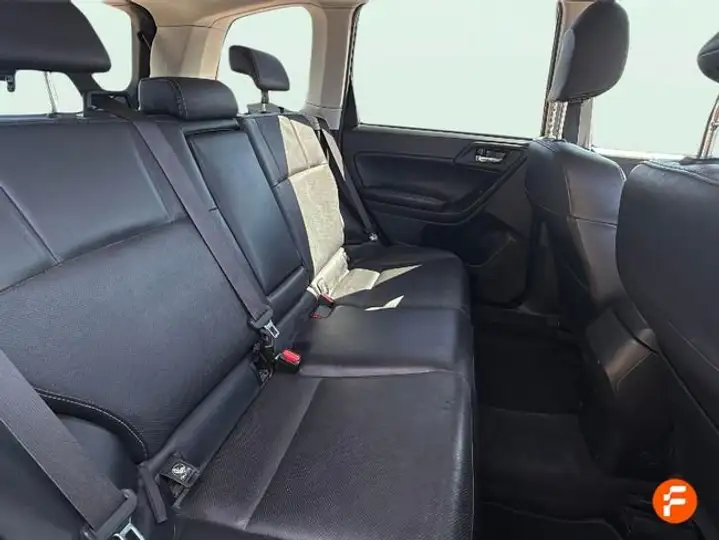 Subaru Forester 2.0 TD Executive Plus 2015, foto 15