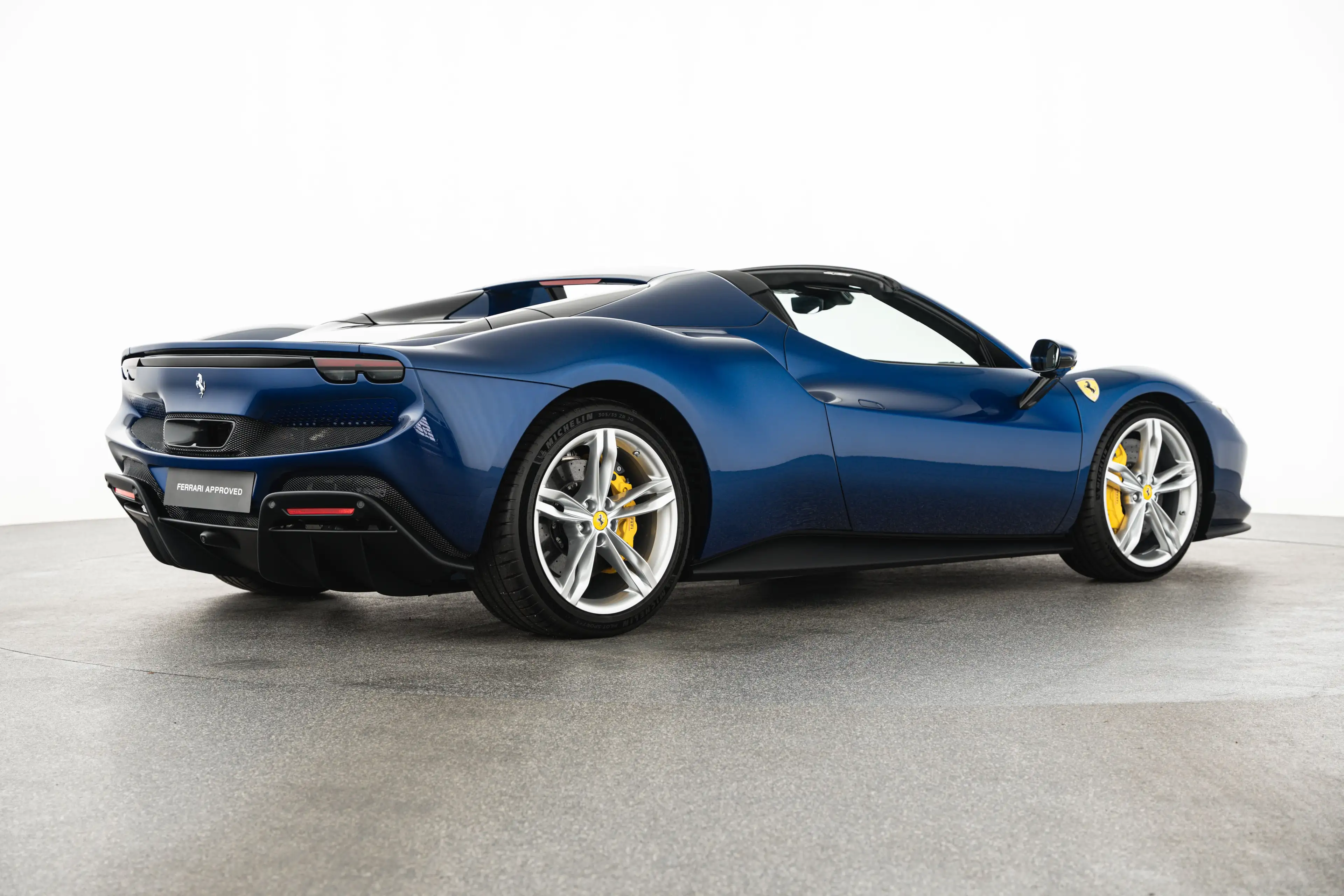Ferrari 296 GTS Roadster PHEV F1 DCT — photo 5