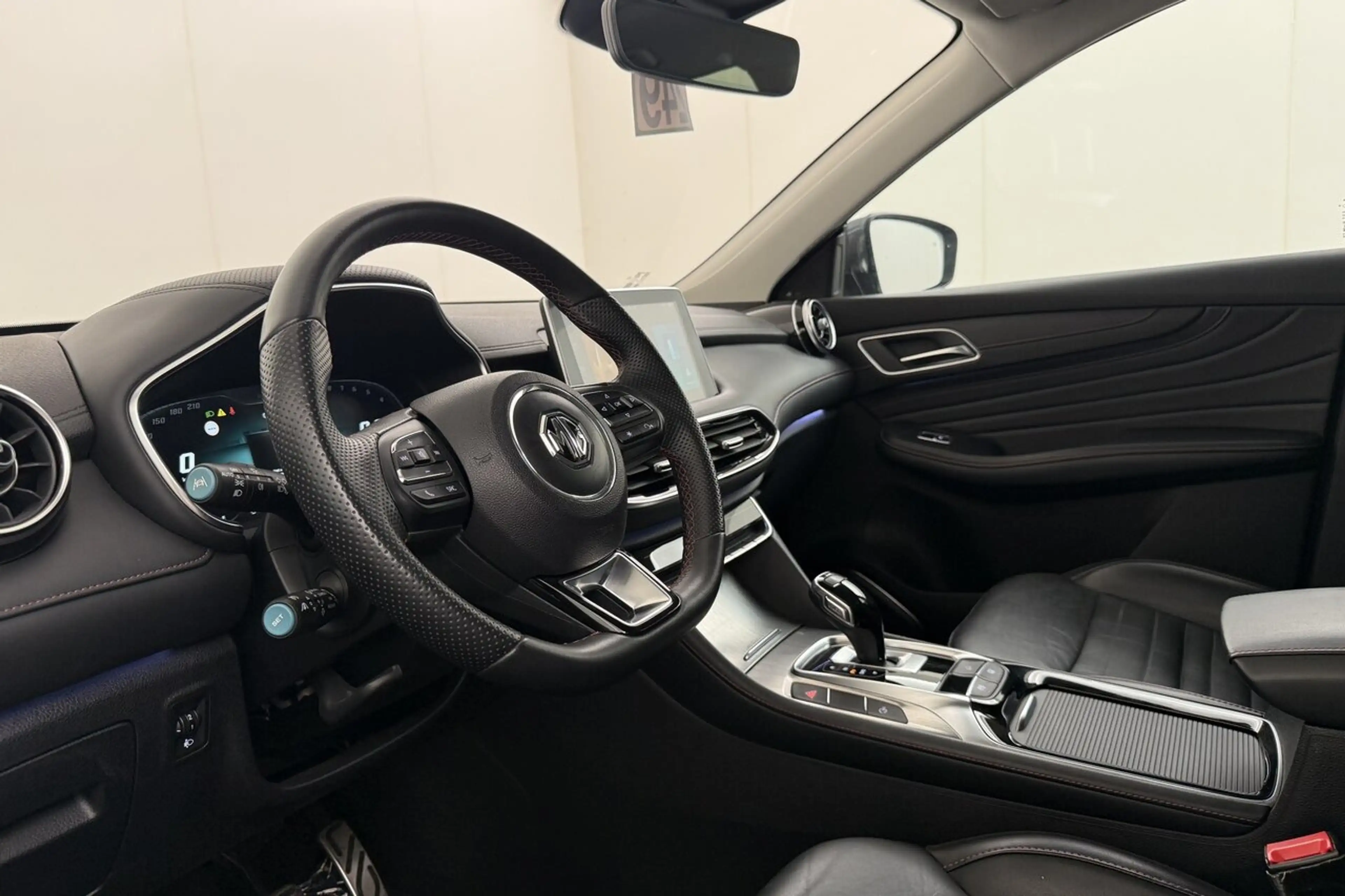 MG HS HS DCT LUXURY - FULL OPTION - LEDER - PANO - AL... — photo 11
