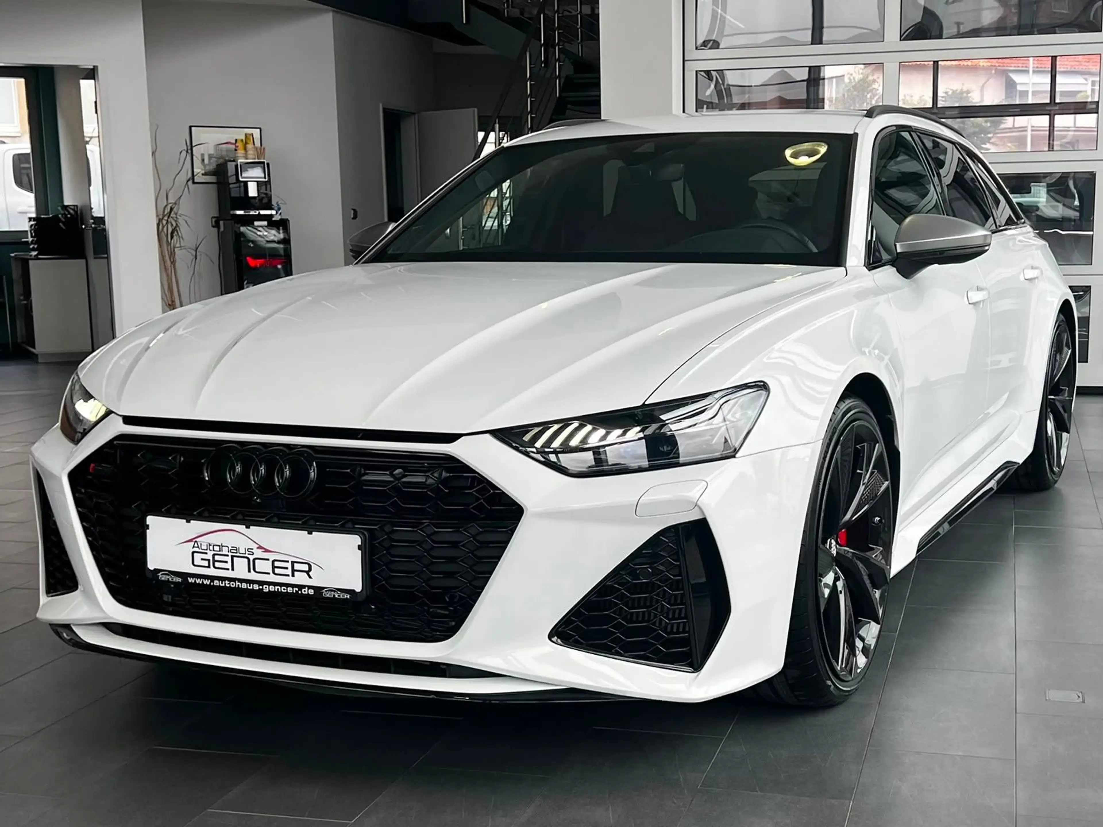 Audi RS6 Avant 4.0 TFSI quattro "Laser/B&O/Head-Up"