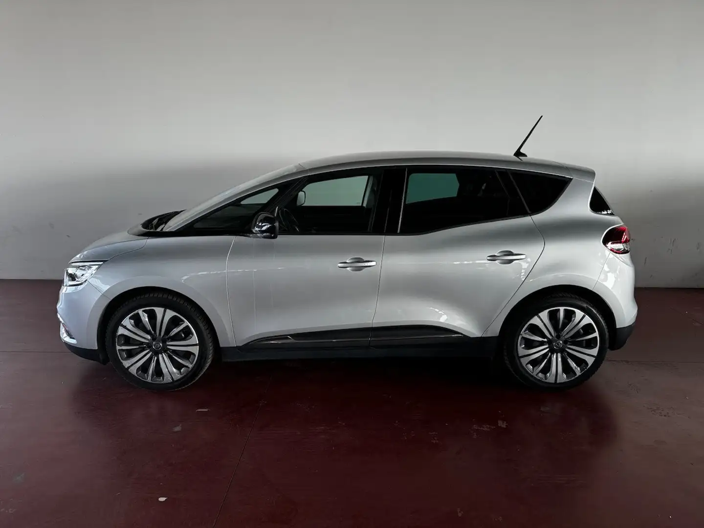 Renault Scenic 1.3 TCe Business Grau - 2