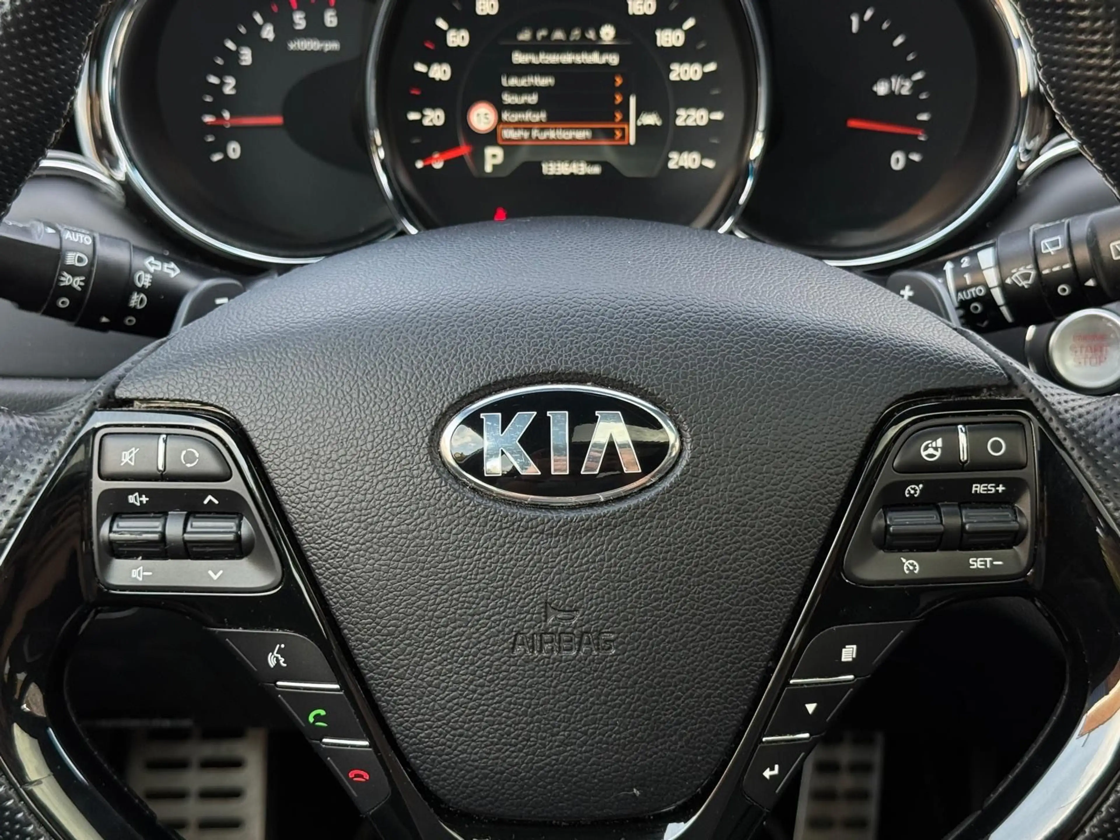 Kia Ceed SW / cee'd SW cee'd SW*GT Line*2.Hand*Automatik*Navi*Keyl*Pano — photo 14